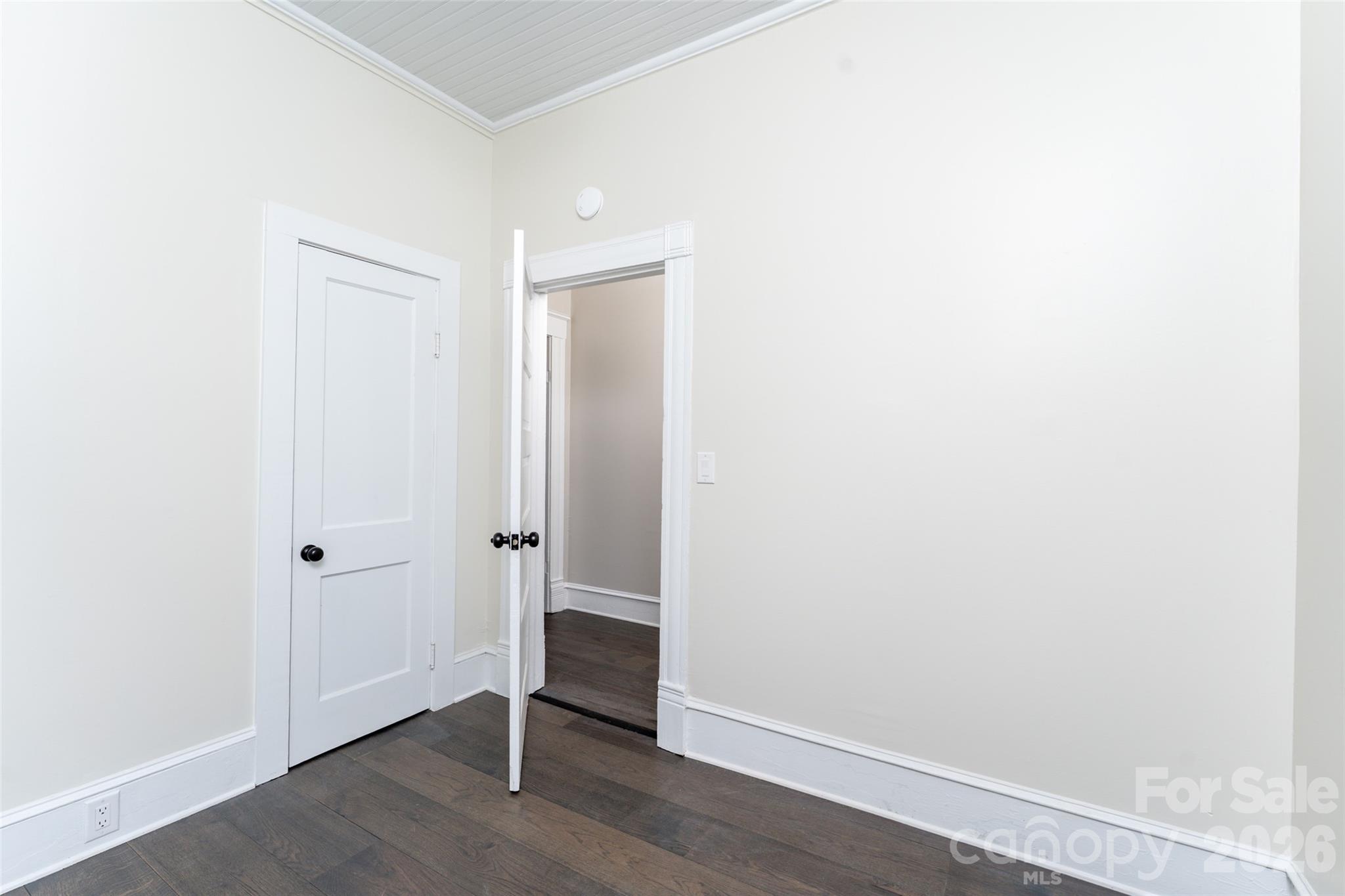 302 Maurice Street Property Photo 43