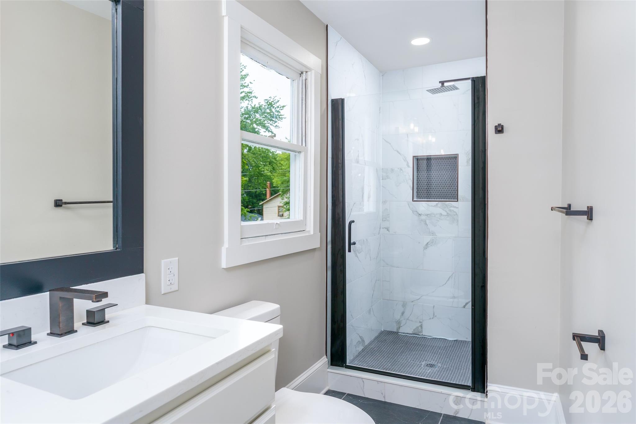 302 Maurice Street Property Photo 48