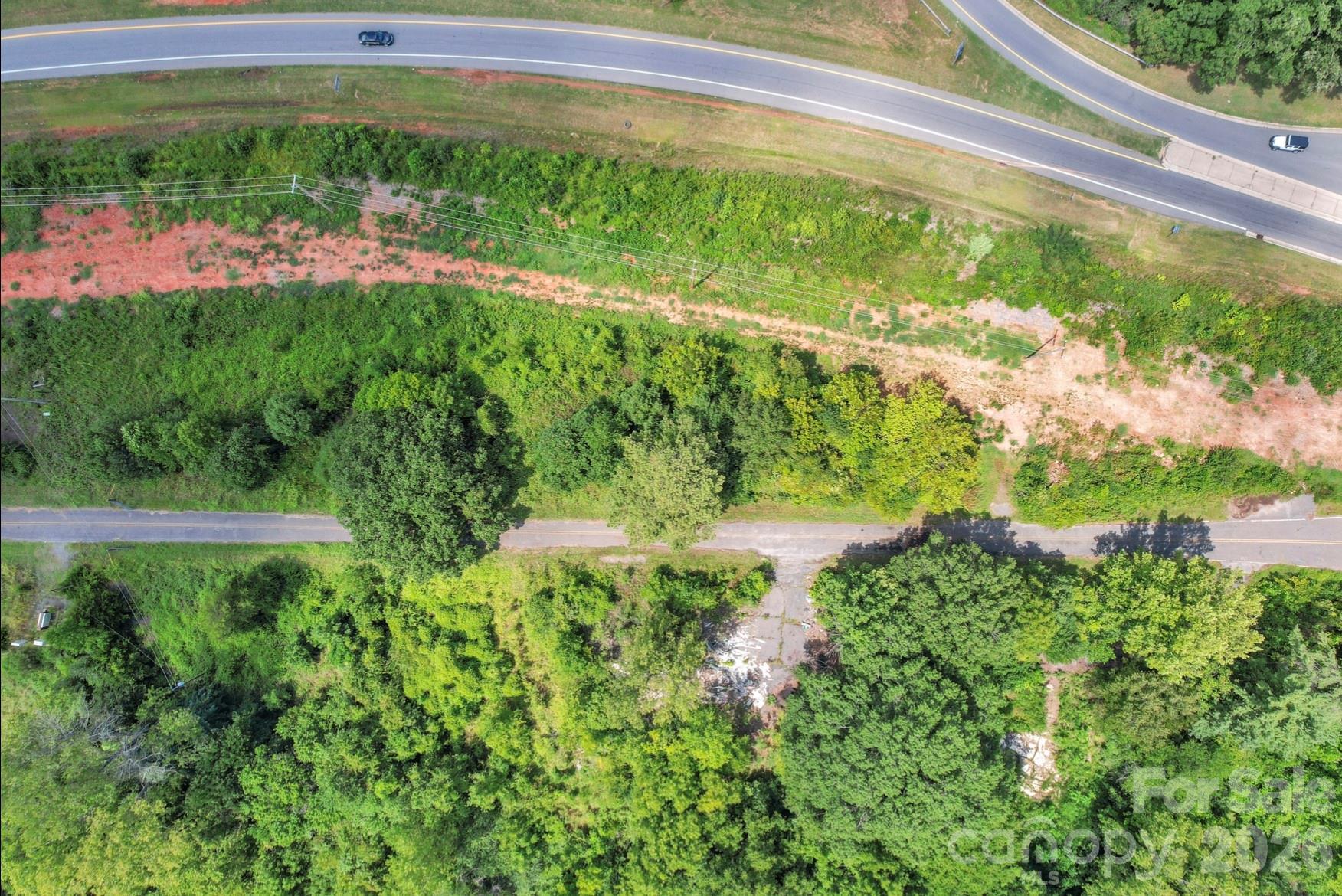 102 Quality Lane Property Photo 17