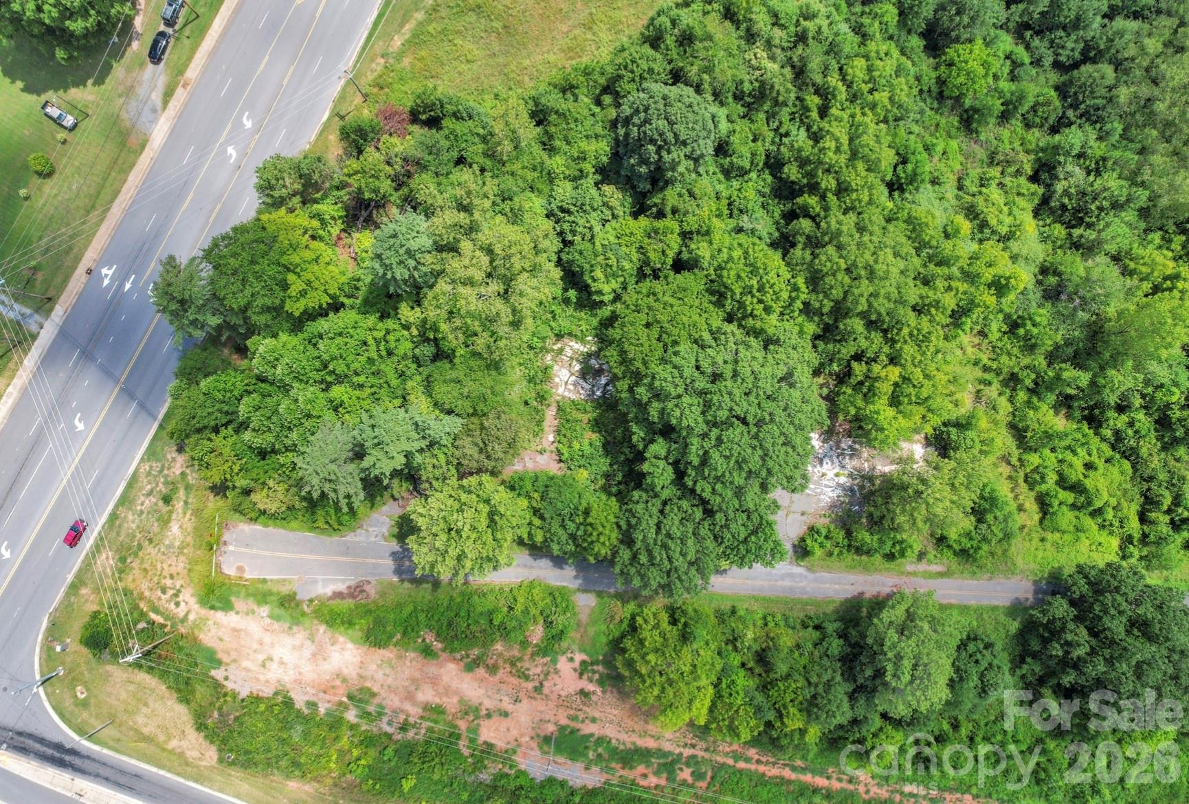 102 Quality Lane Property Photo 18