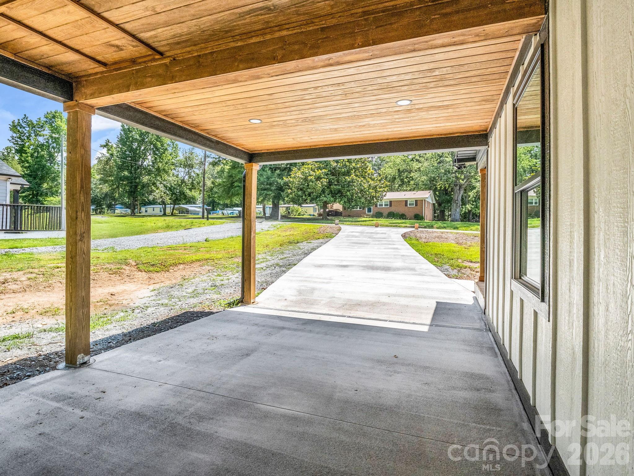 314 Maryland Drive 61 Property Photo 6