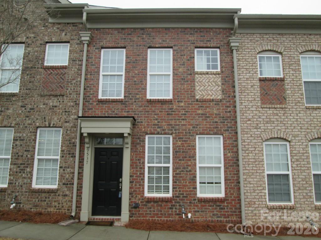 9537 Longstone Lane Property Photo 1
