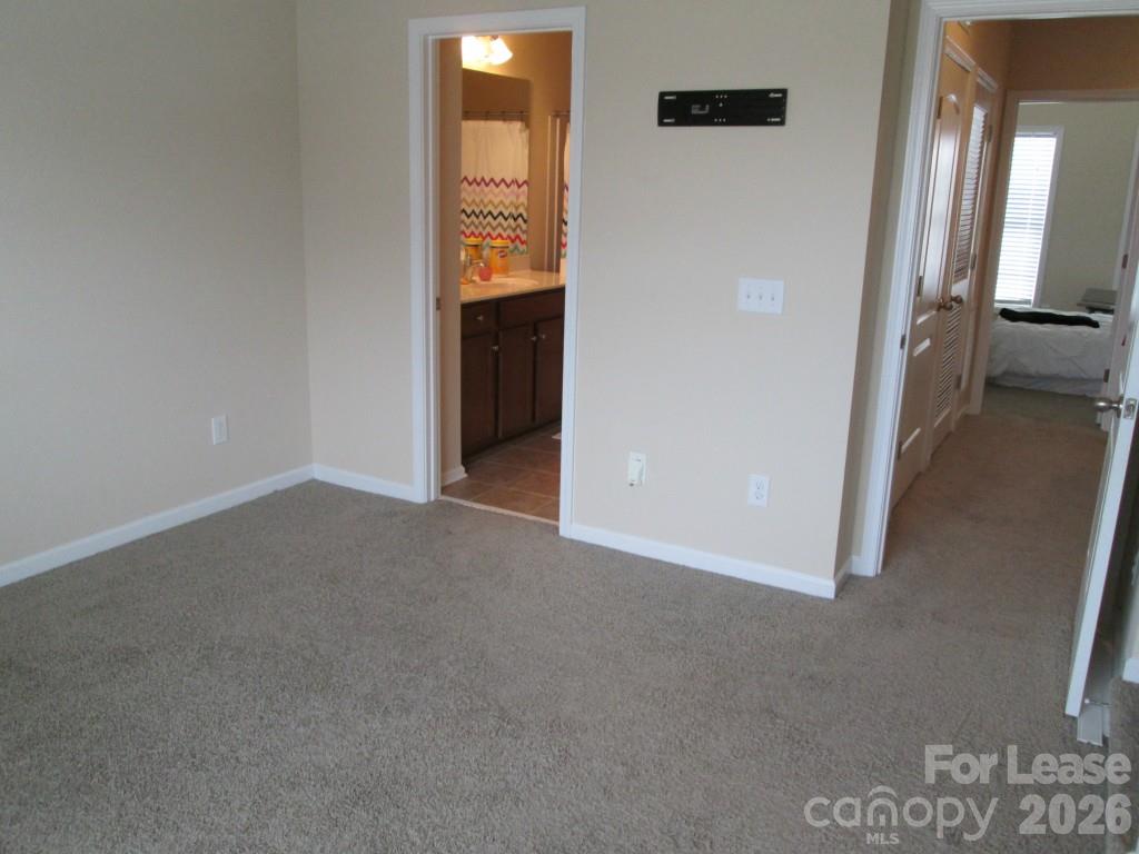 9537 Longstone Lane Property Photo 8