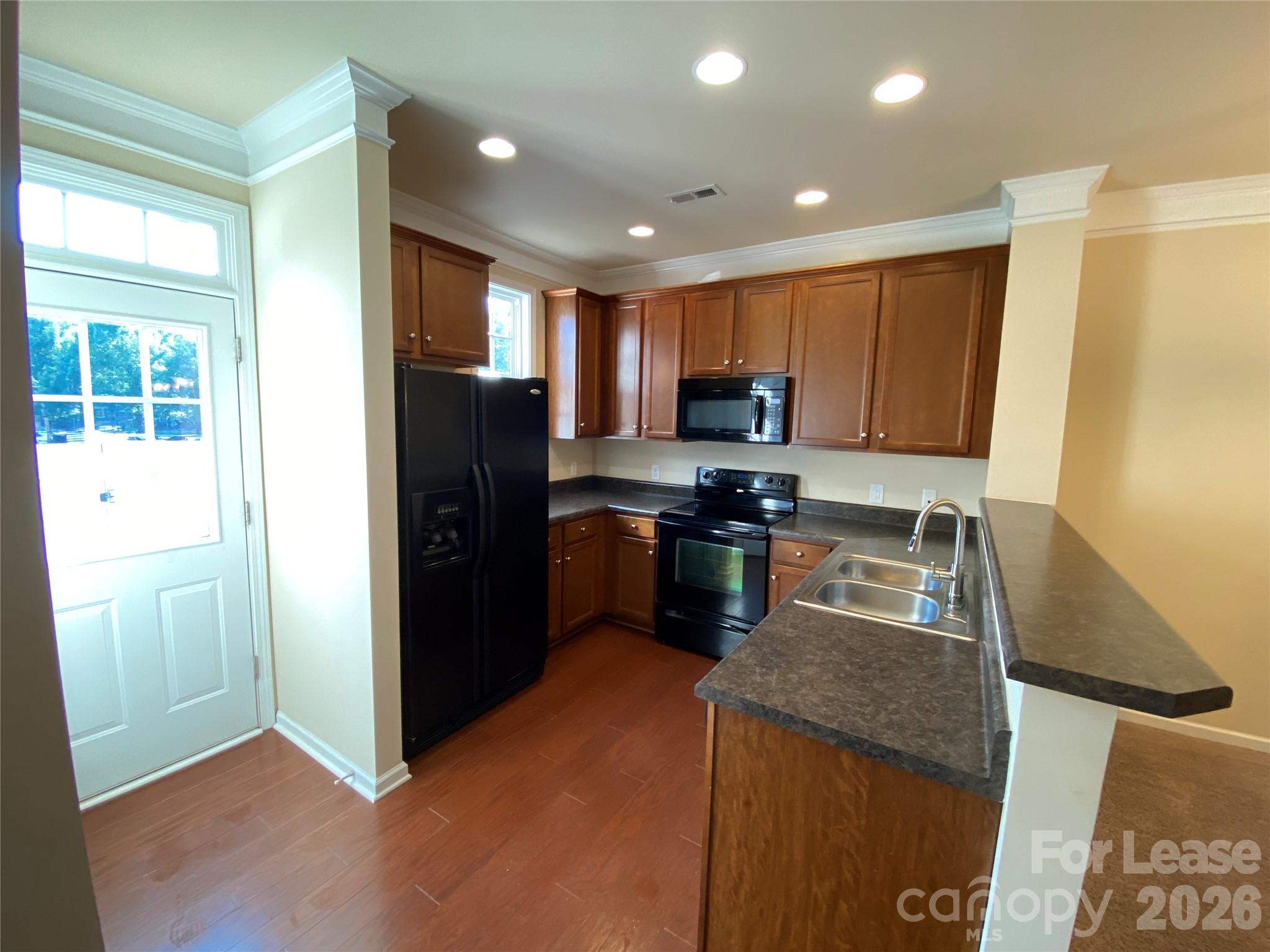 9537 Longstone Lane Property Photo 16
