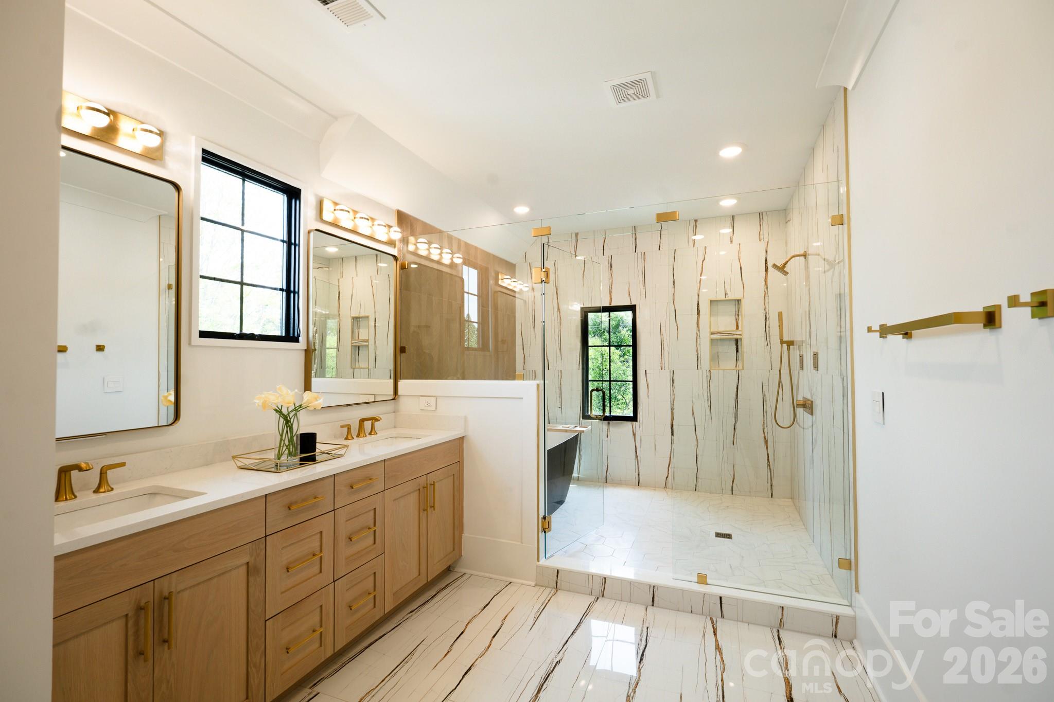6105 Berryhill Towns Drive Property Photo 17