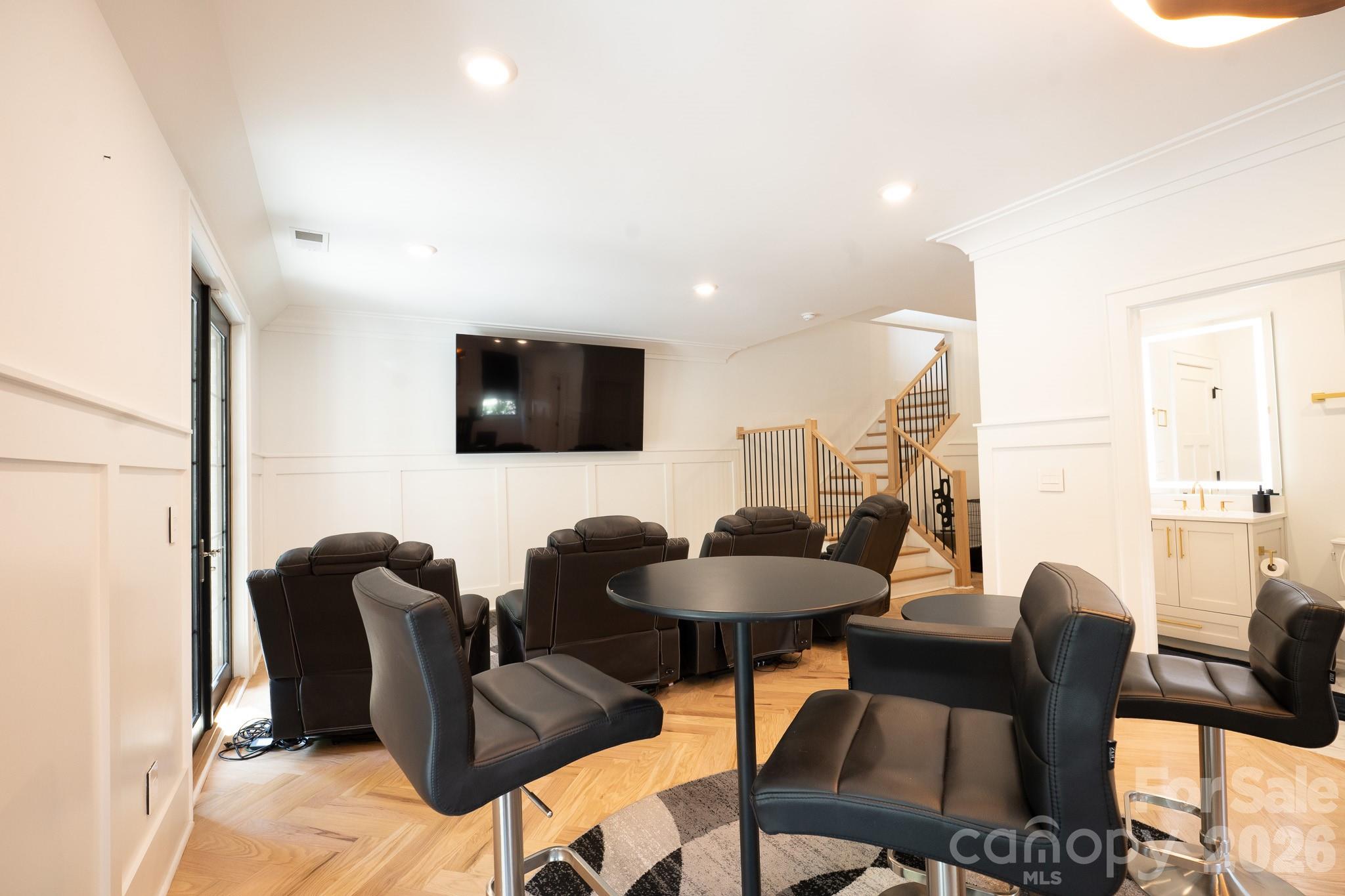 6105 Berryhill Towns Drive Property Photo 27
