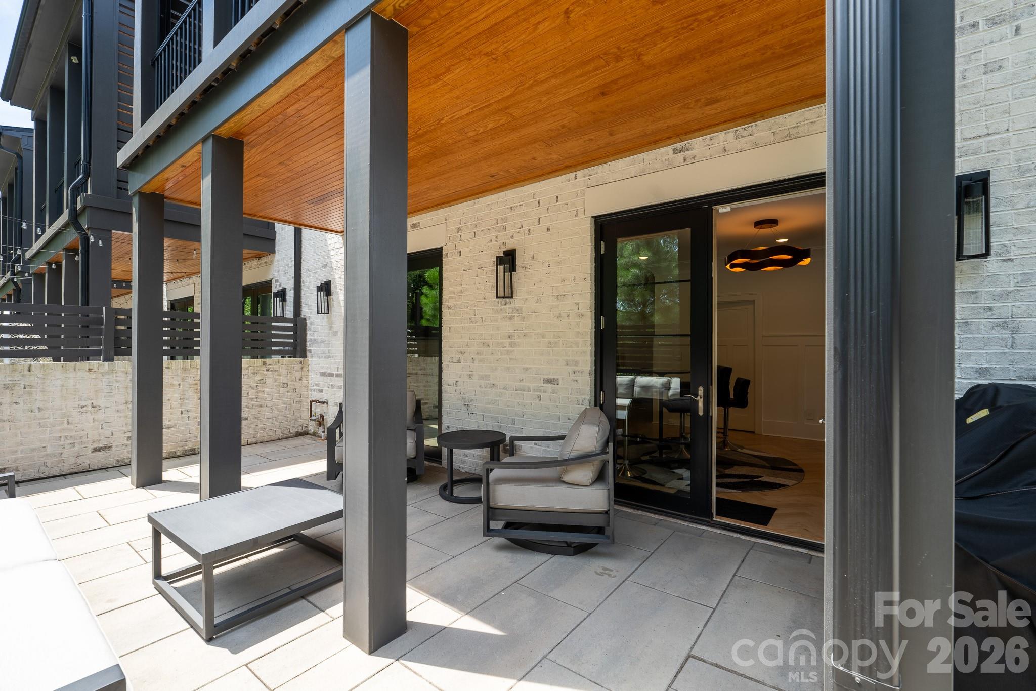 6105 Berryhill Towns Drive Property Photo 30