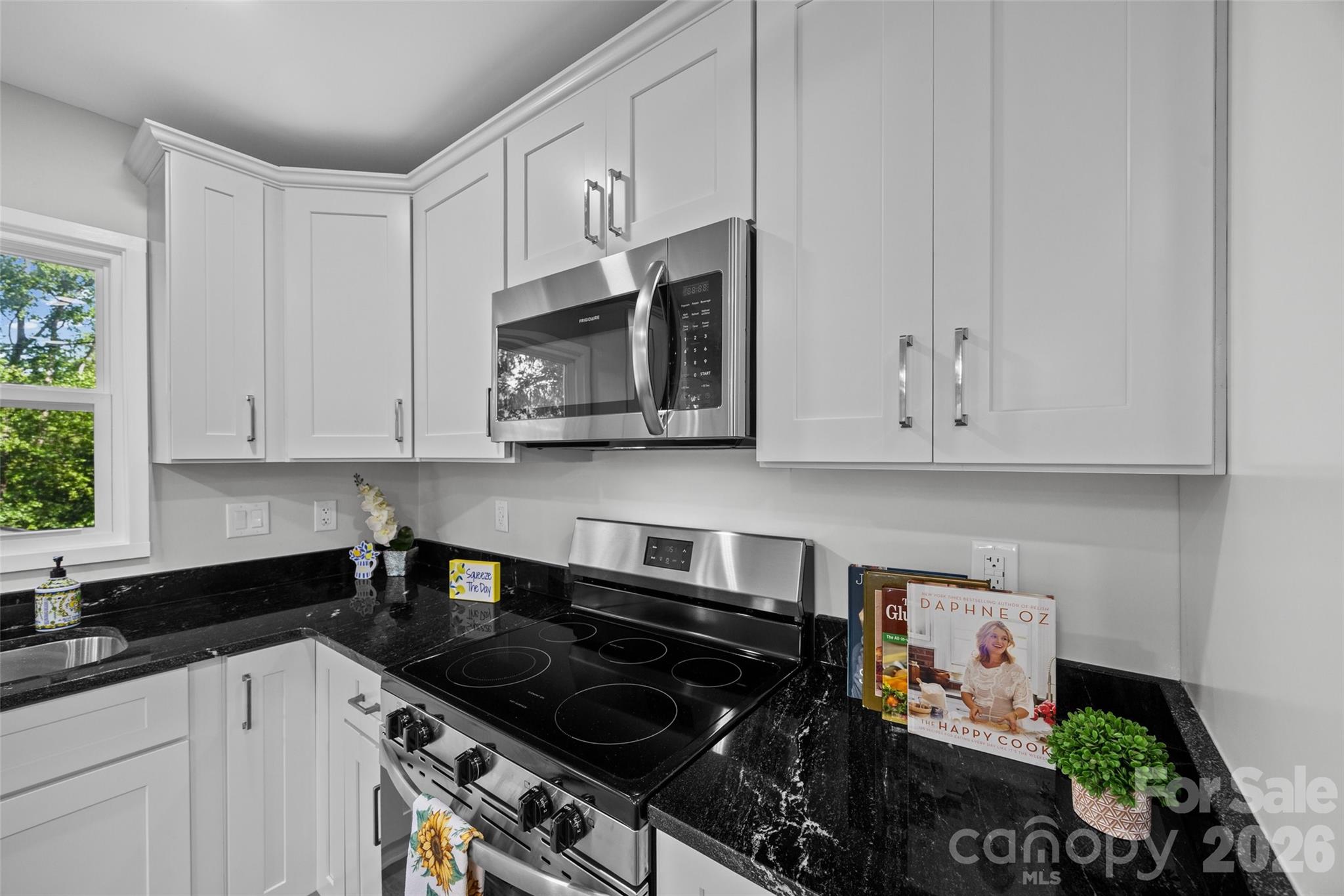 1812 Riveria Drive Property Photo 12