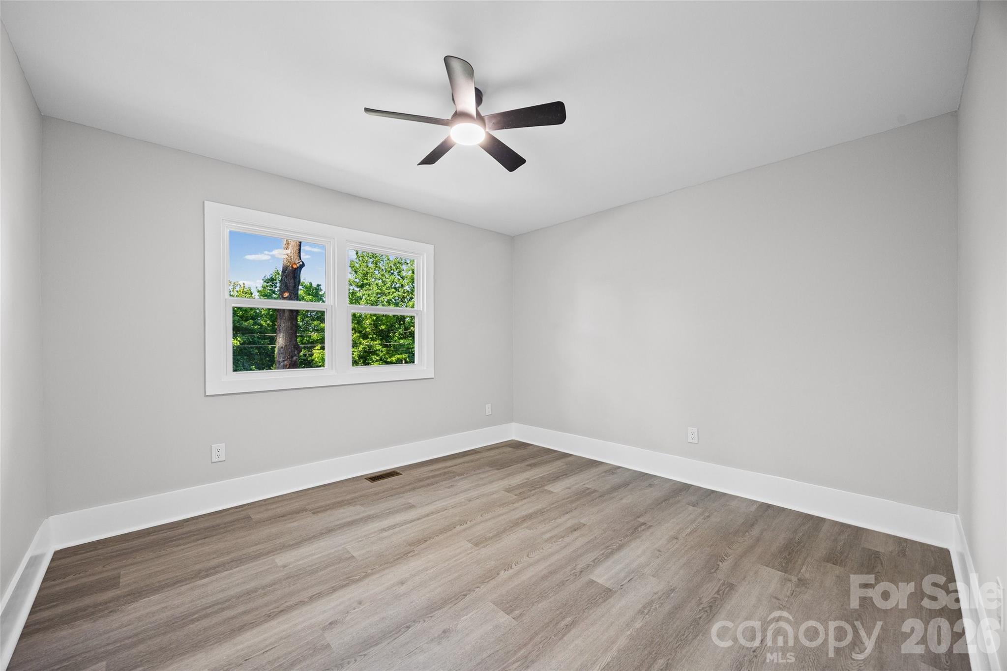 1812 Riveria Drive Property Photo 16