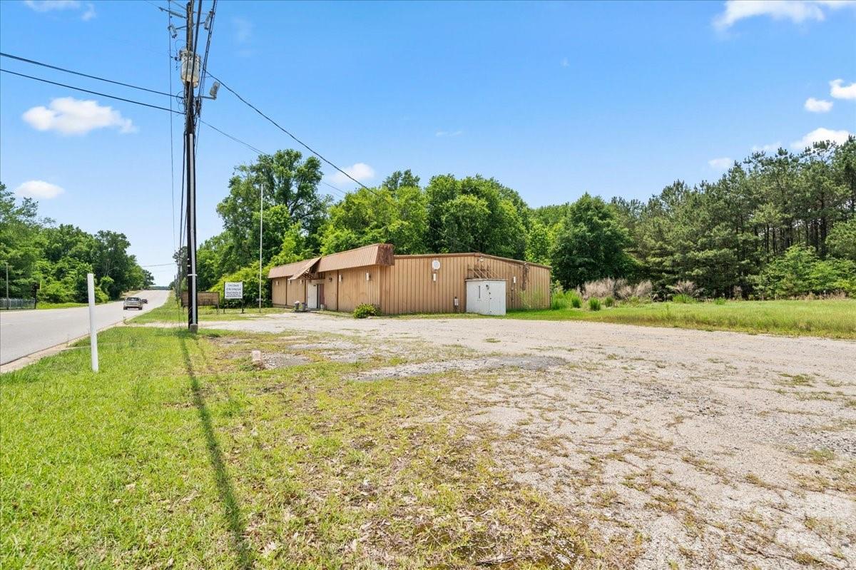 1064 Highway 1 Highway Property Photo 4