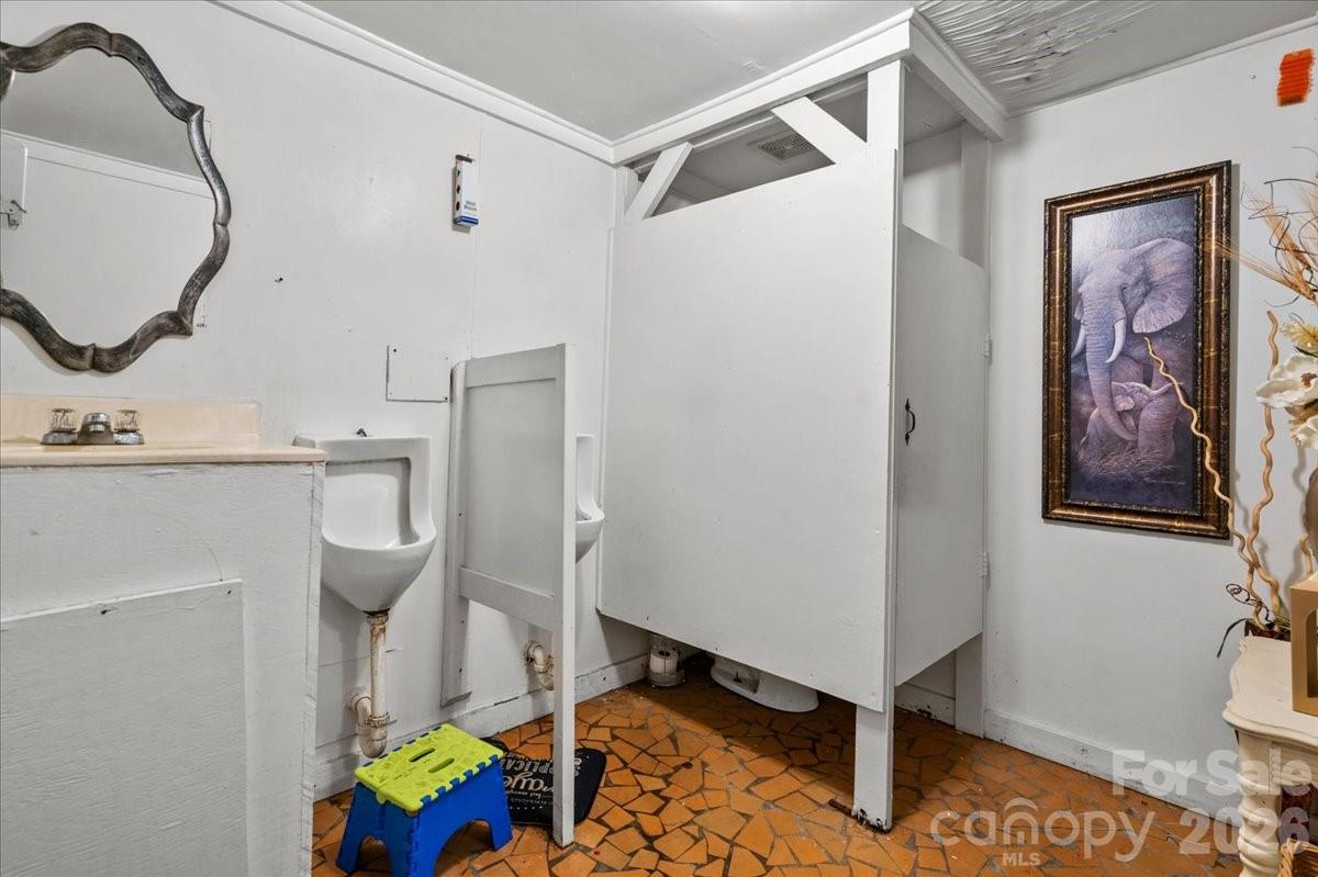 1064 Highway 1 Highway Property Photo 19