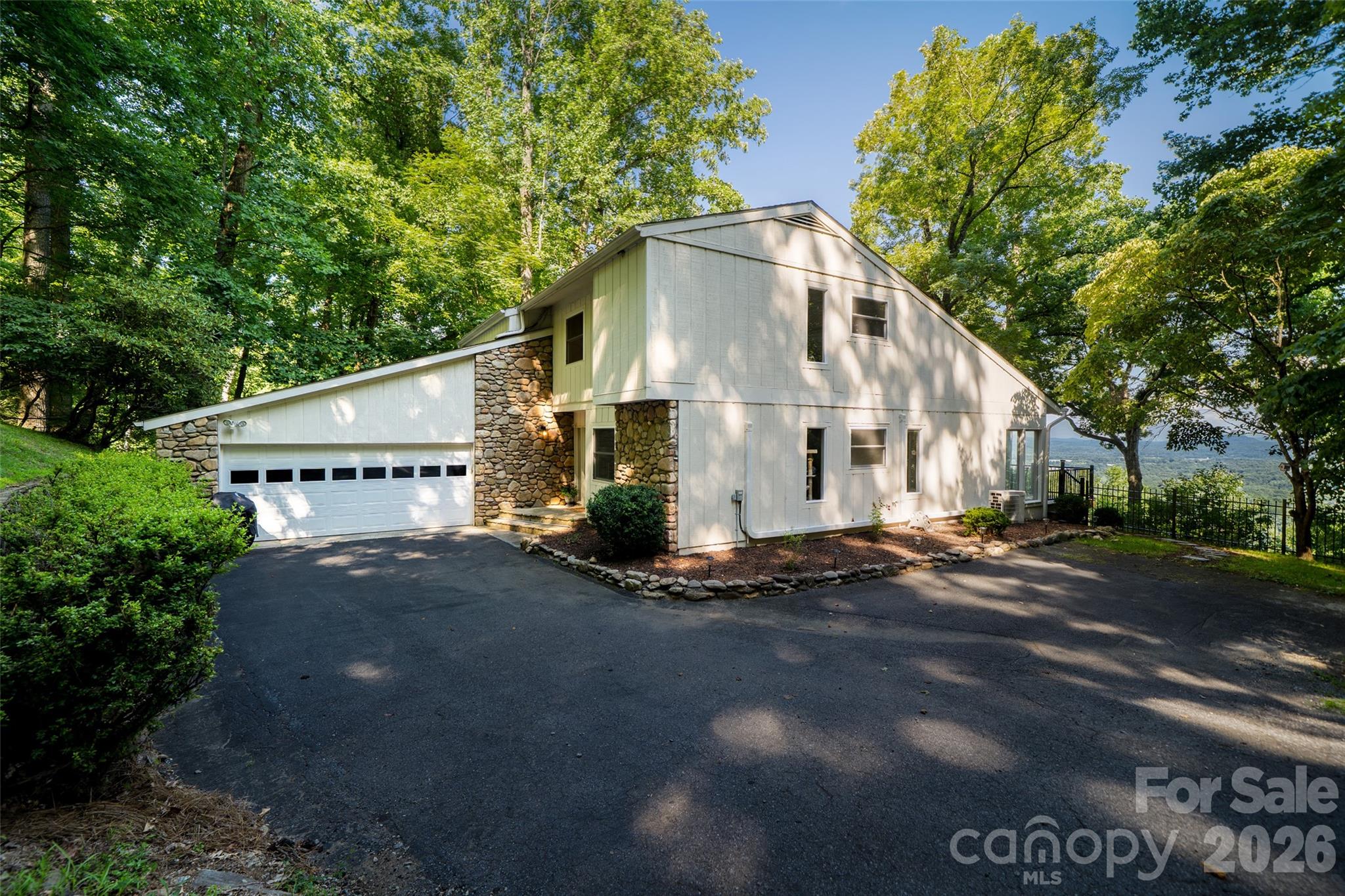 27 Walnut Drive Property Photo 1