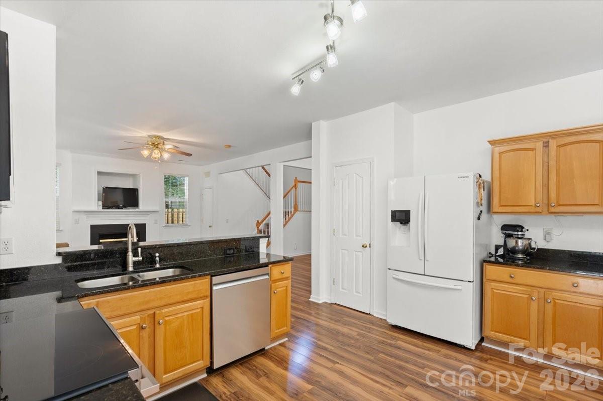 15926 Bubbling Branch Lane Property Photo 17