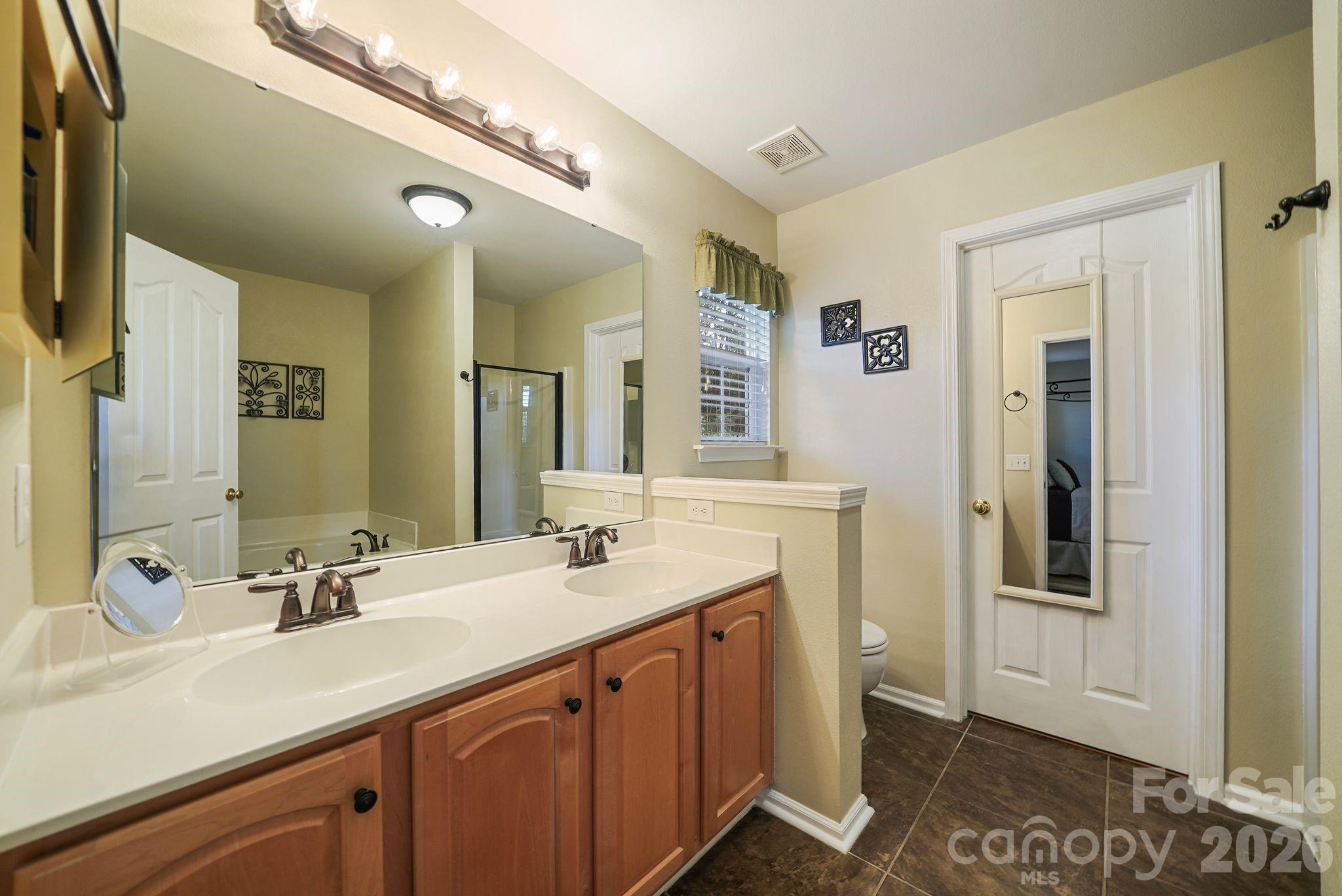 15926 Bubbling Branch Lane Property Photo 32