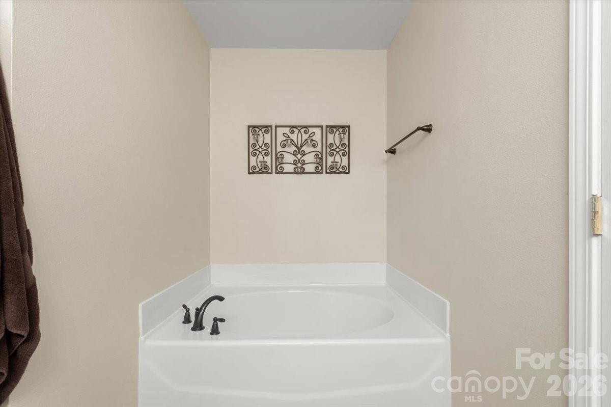 15926 Bubbling Branch Lane Property Photo 33