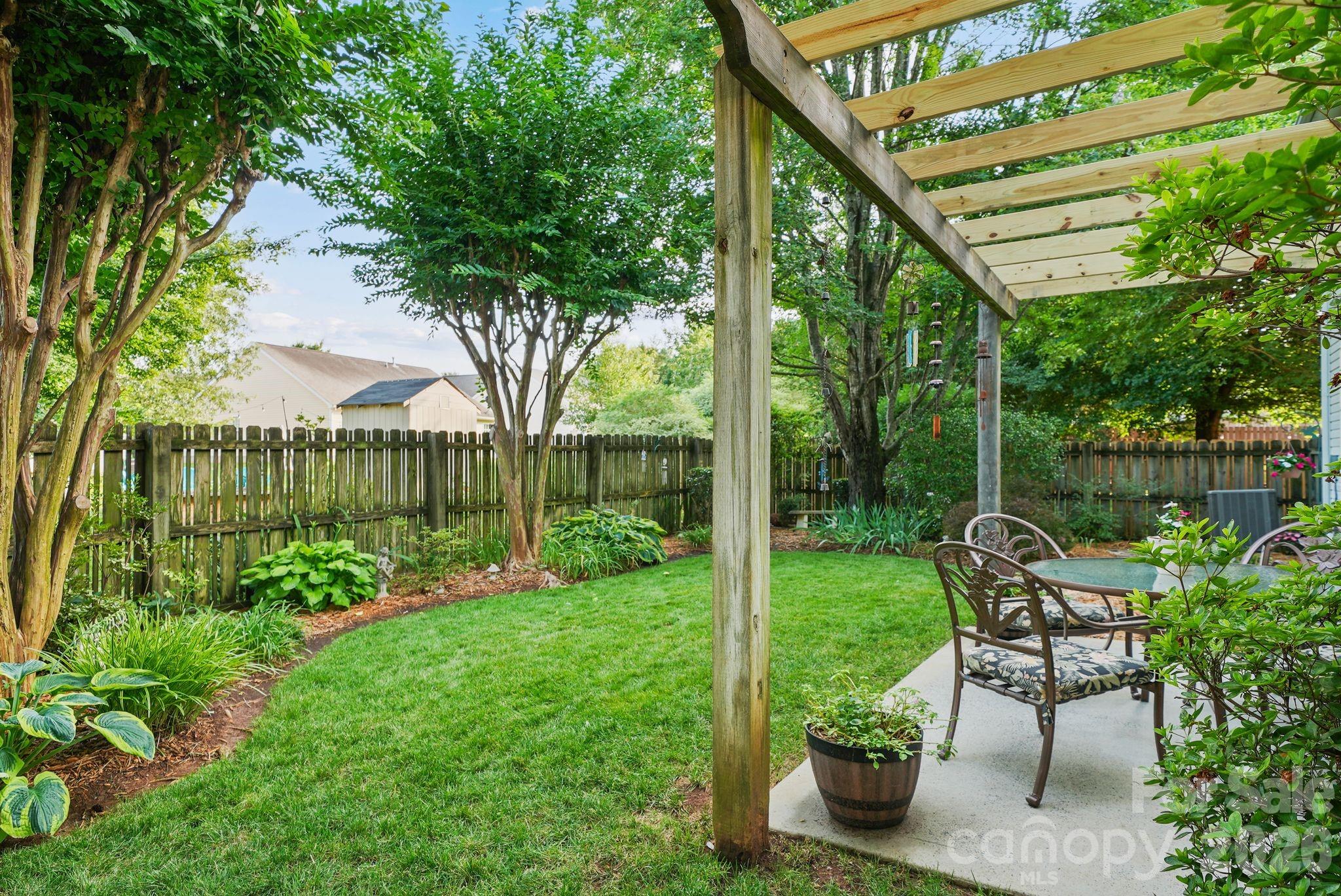 15926 Bubbling Branch Lane Property Photo 35