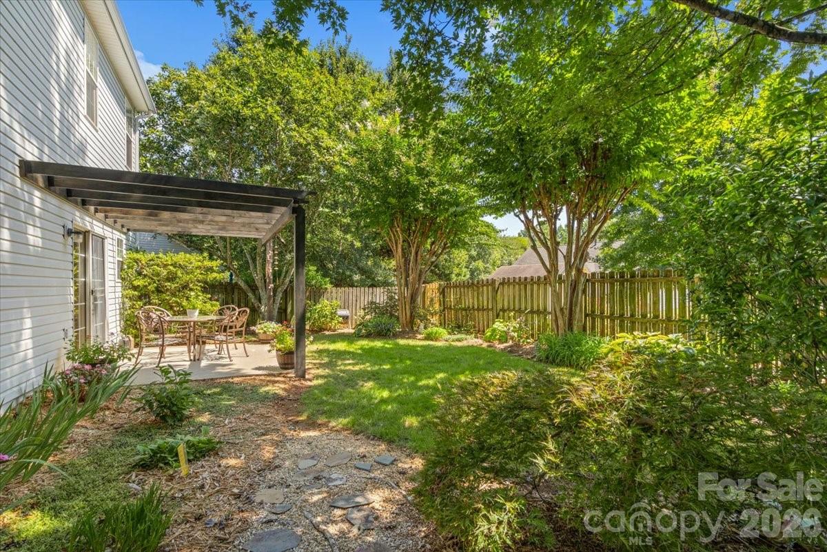 15926 Bubbling Branch Lane Property Photo 35