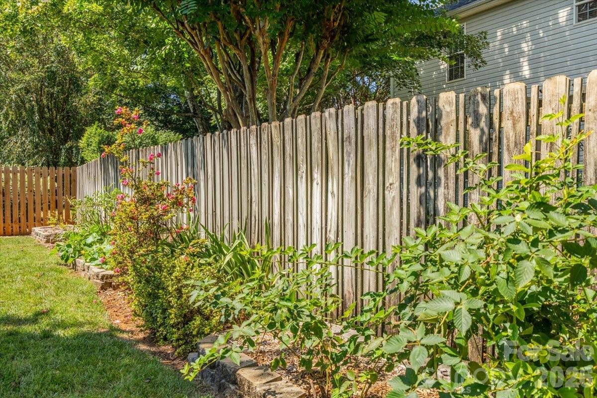 15926 Bubbling Branch Lane Property Photo 36