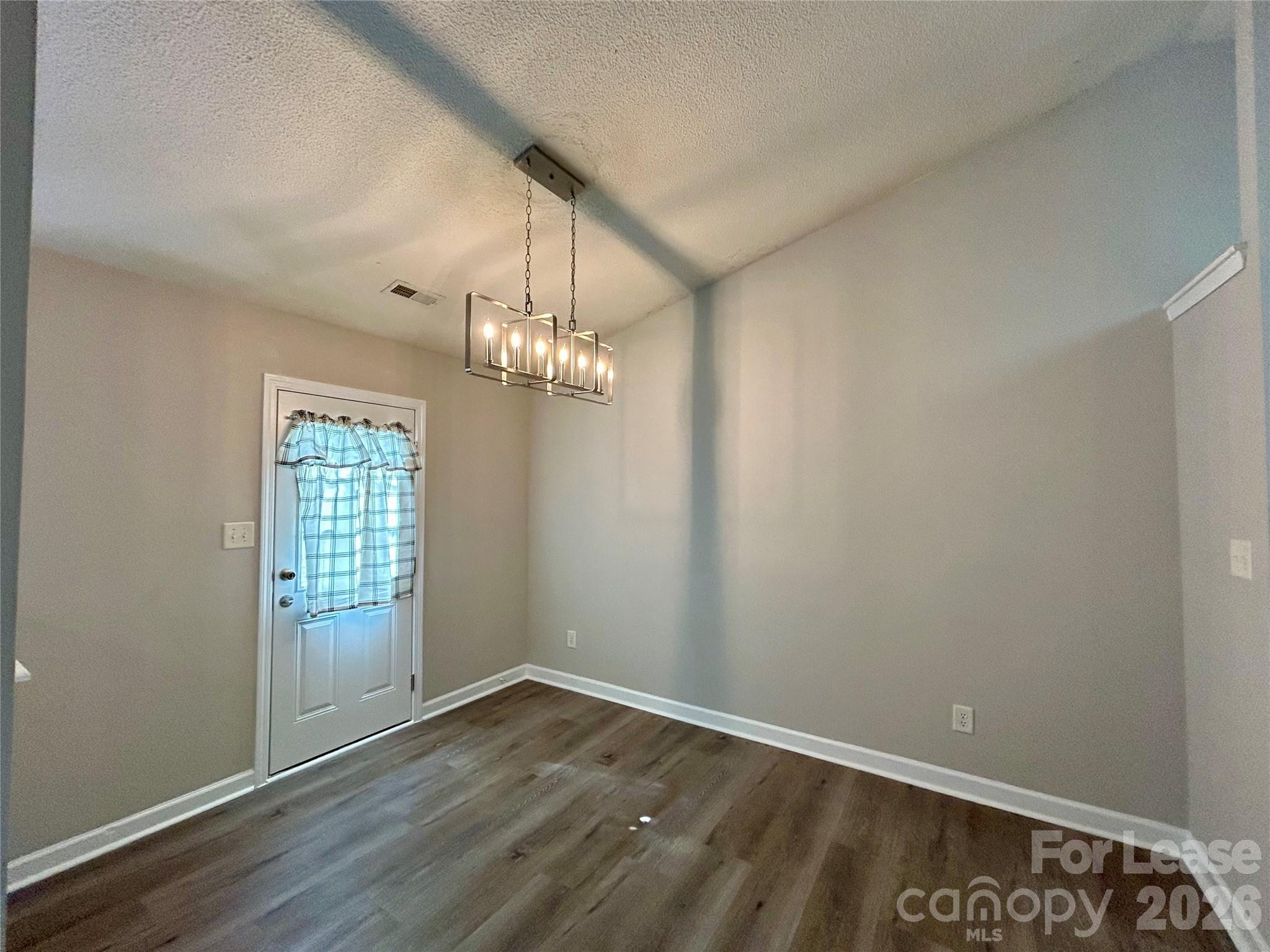 3005 Brekonridge Centre Drive Property Photo 11