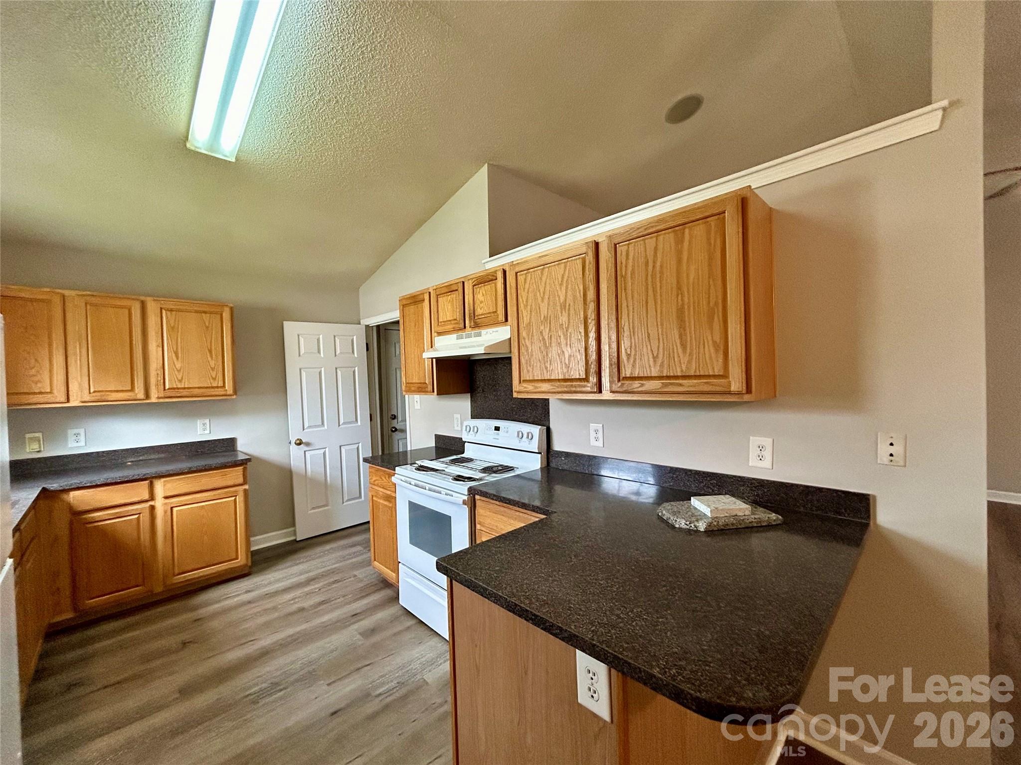 3005 Brekonridge Centre Drive Property Photo 14