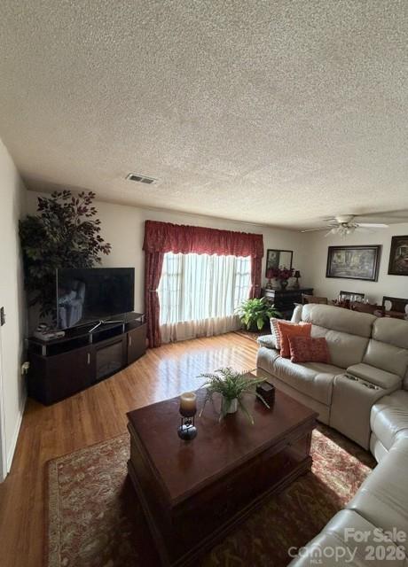 1218 Dotson Court Property Photo 7