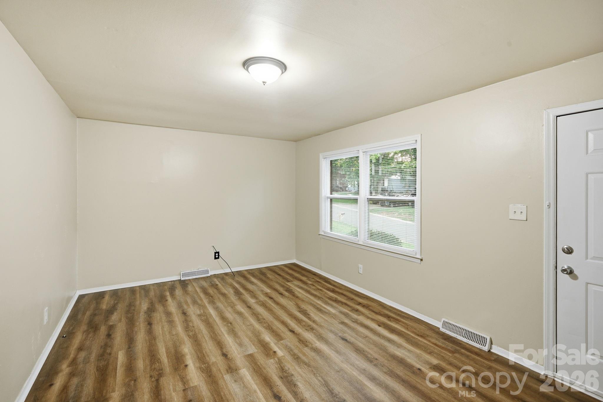 6805 Deanwood Place Property Photo 7