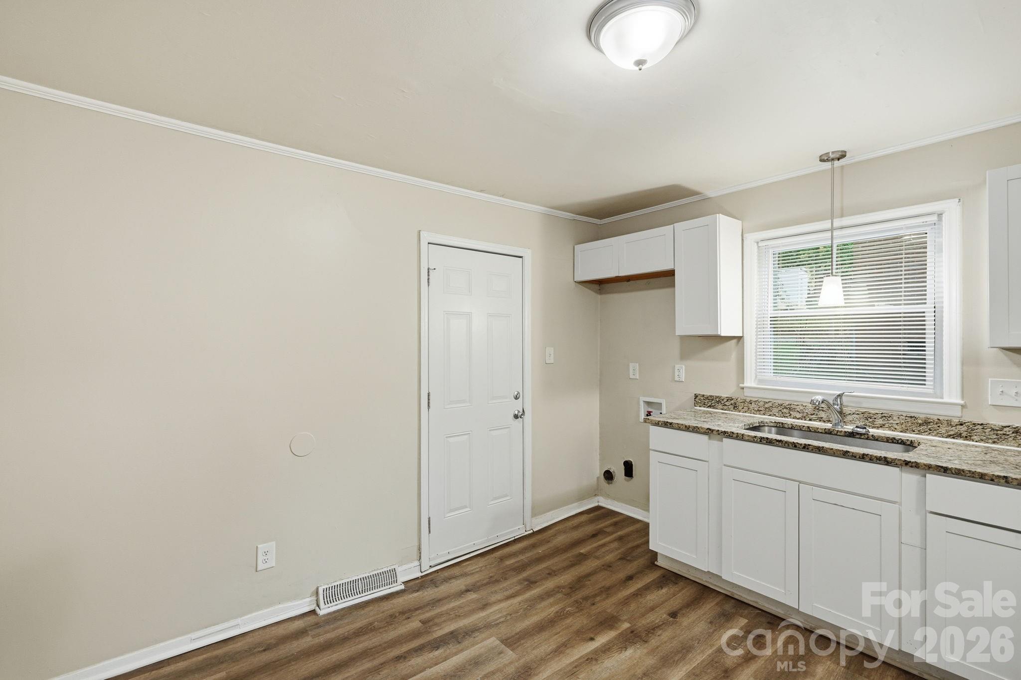 6805 Deanwood Place Property Photo 10