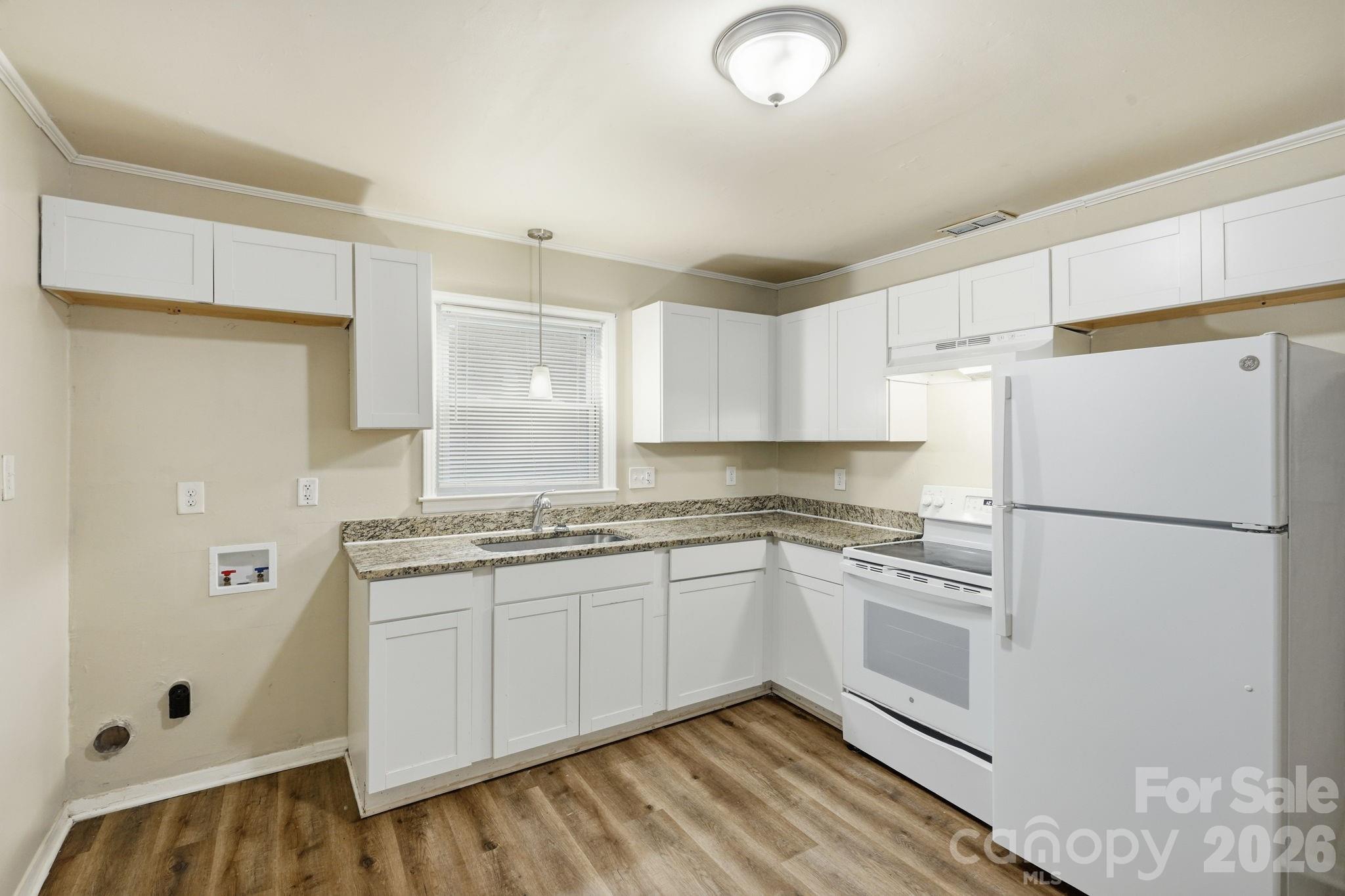 6805 Deanwood Place Property Photo 11