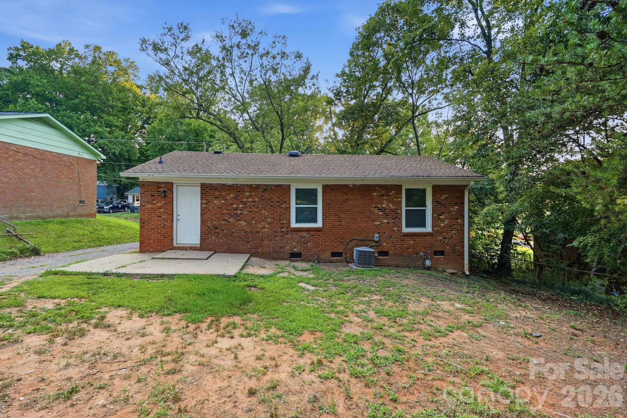 6805 Deanwood Place Property Photo 19