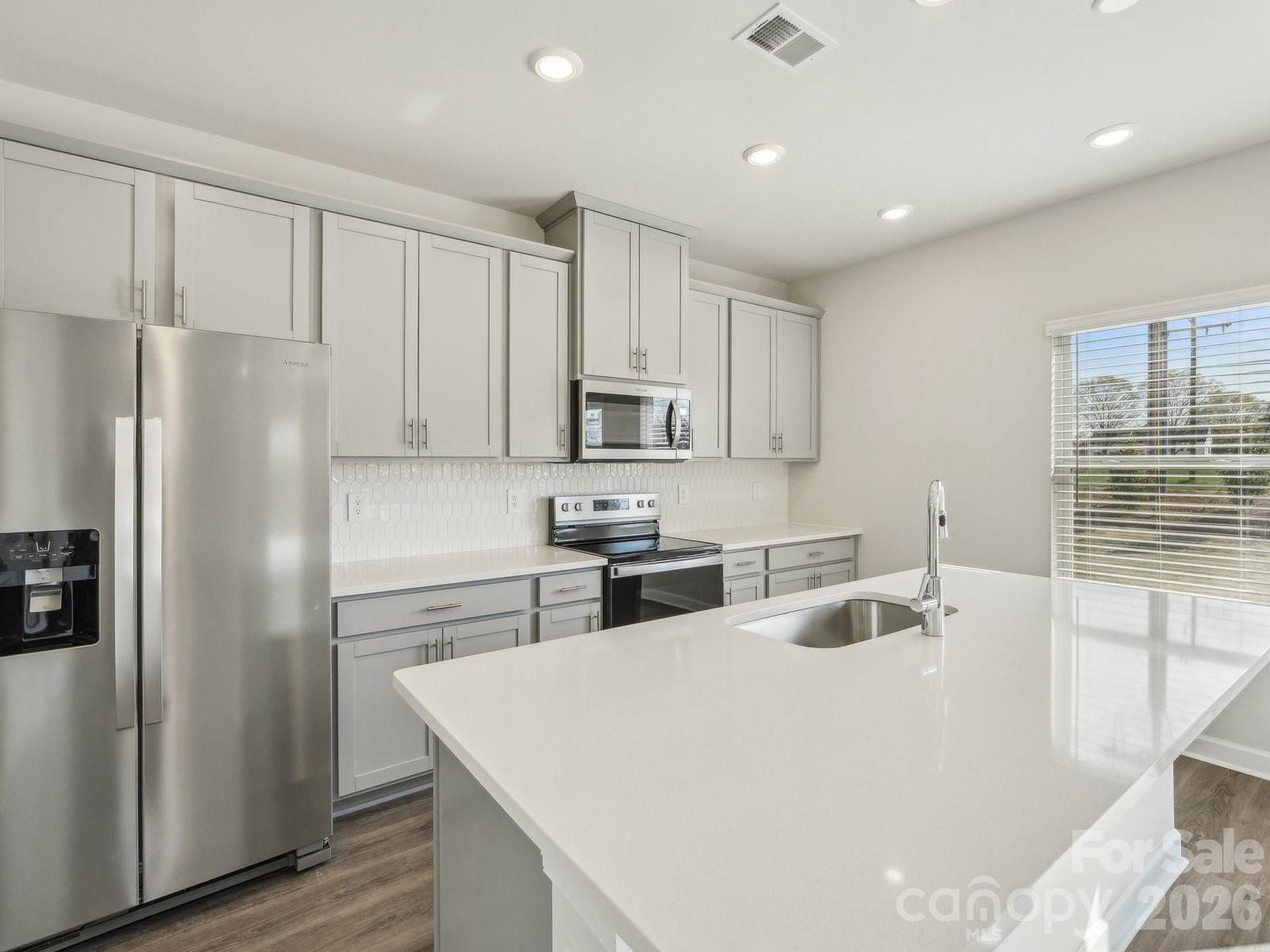 2456 Chartwell Street Property Photo 10