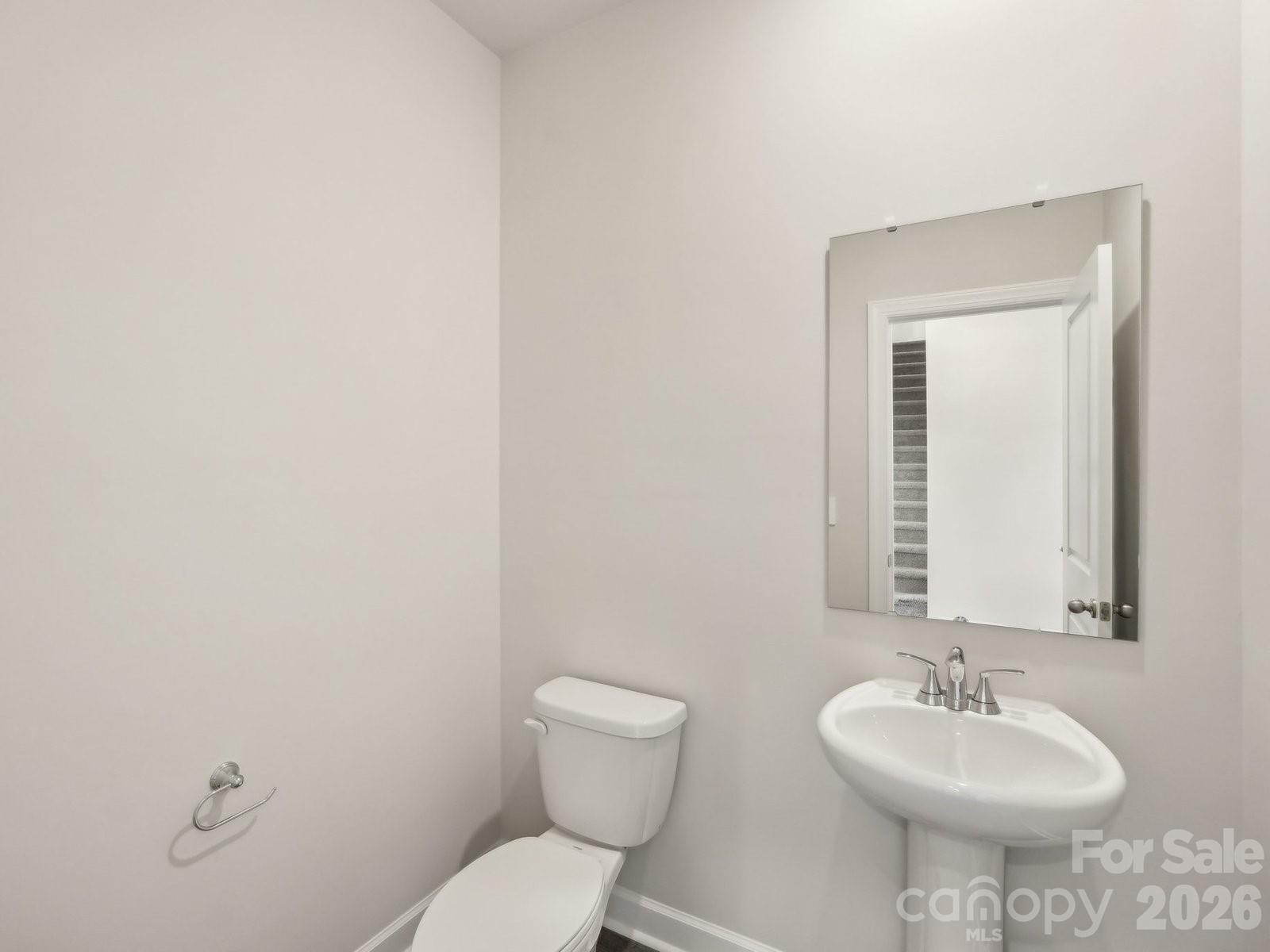 2456 Chartwell Street Property Photo 20