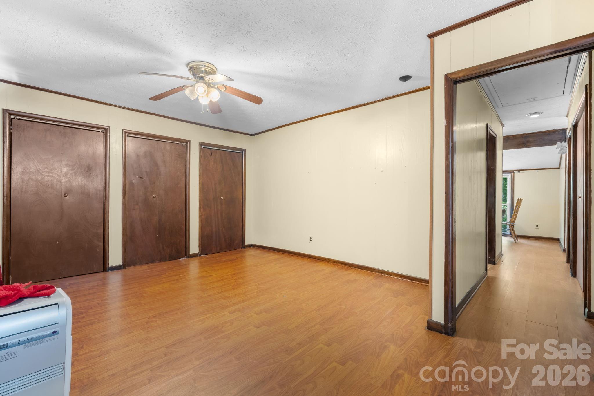 828 Manchester Street Property Photo 6