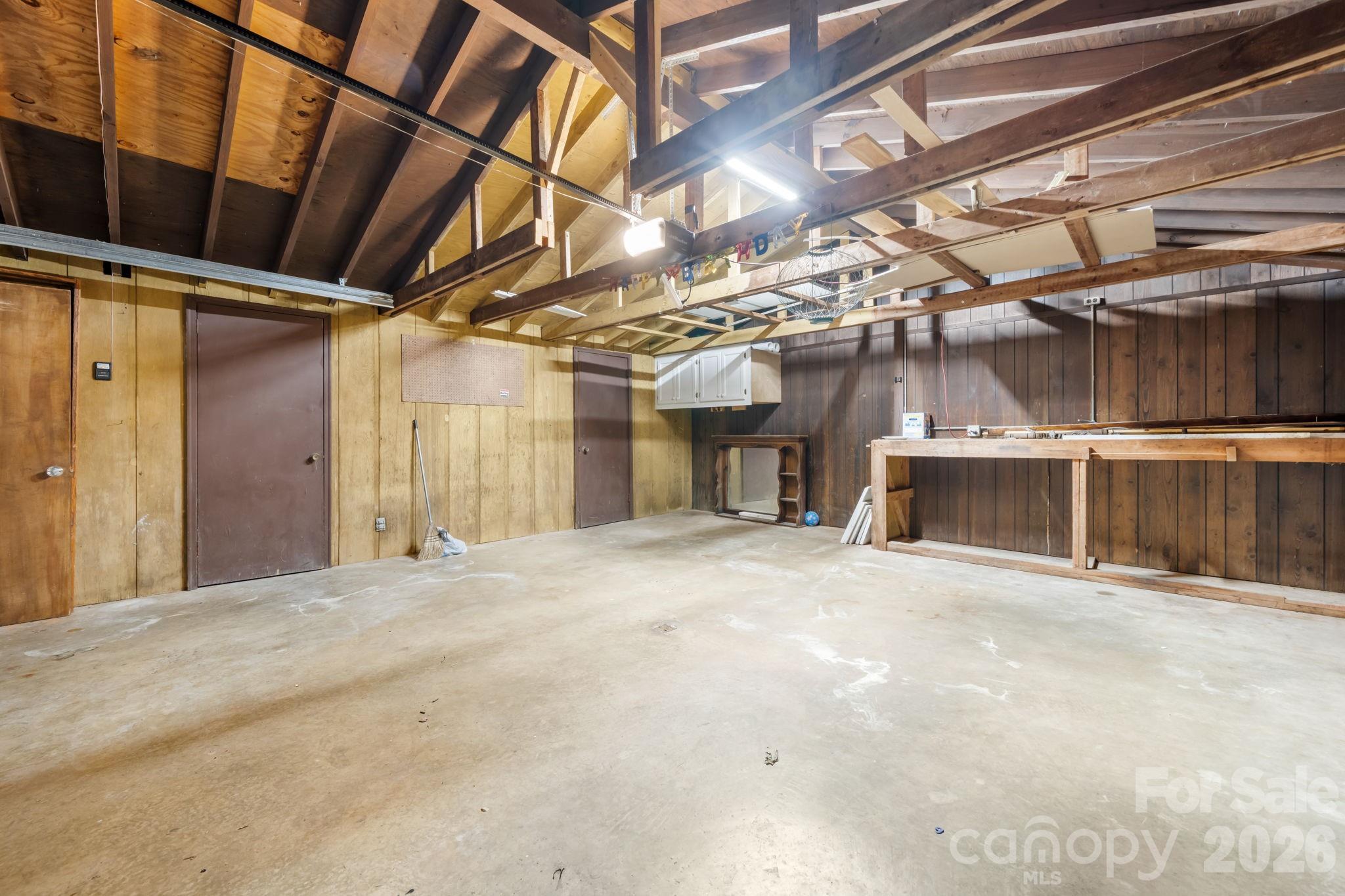 828 Manchester Street Property Photo 16