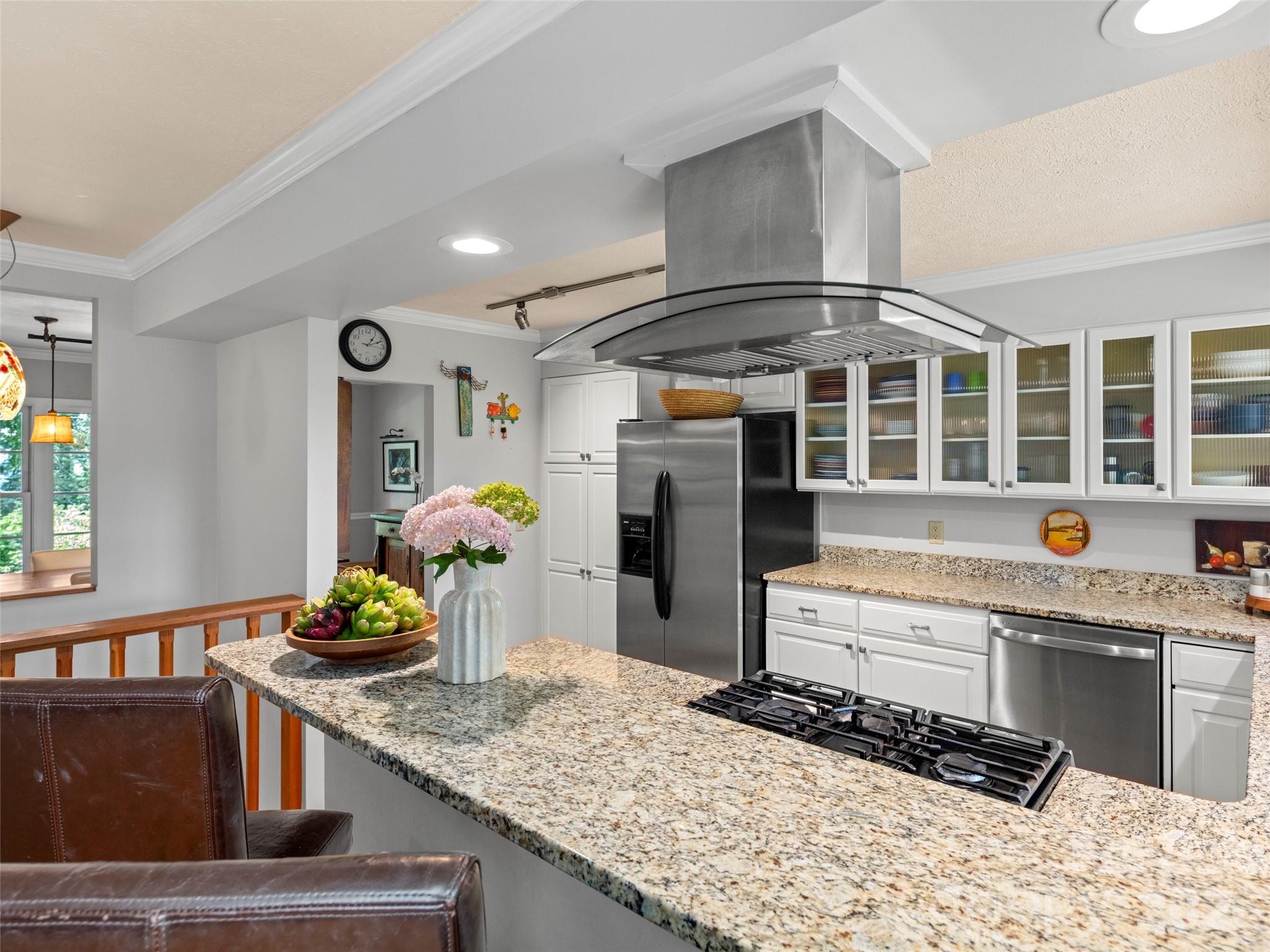 528 N Griffing Boulevard Property Photo 13