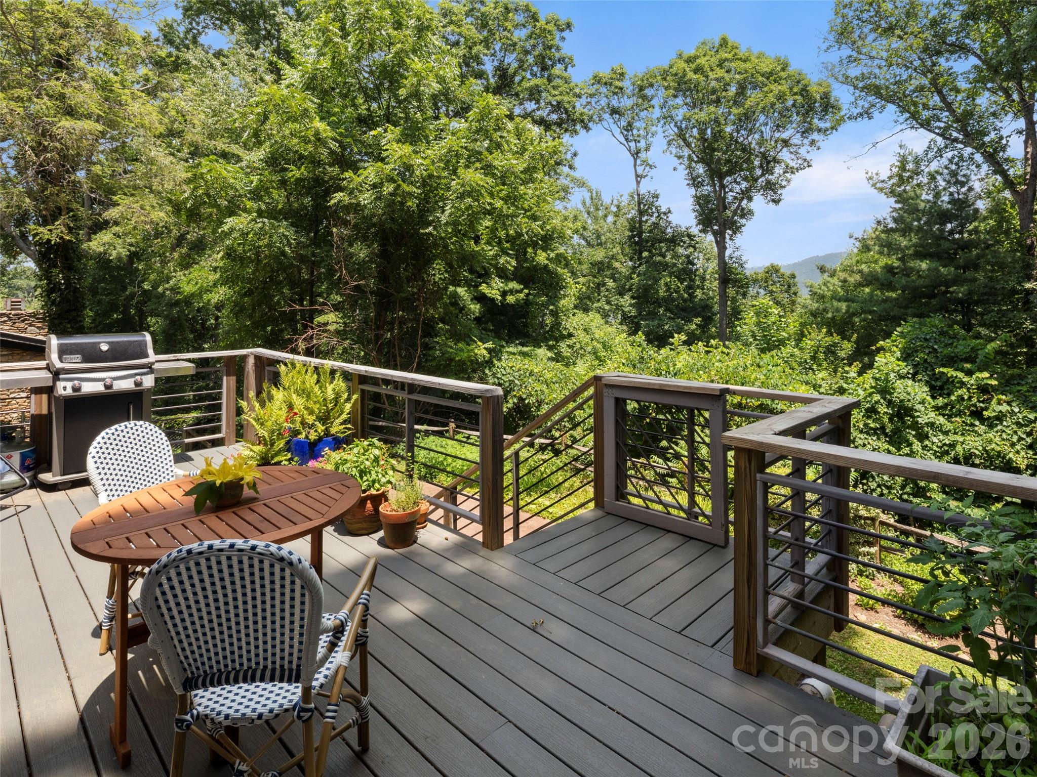 528 N Griffing Boulevard Property Photo 24