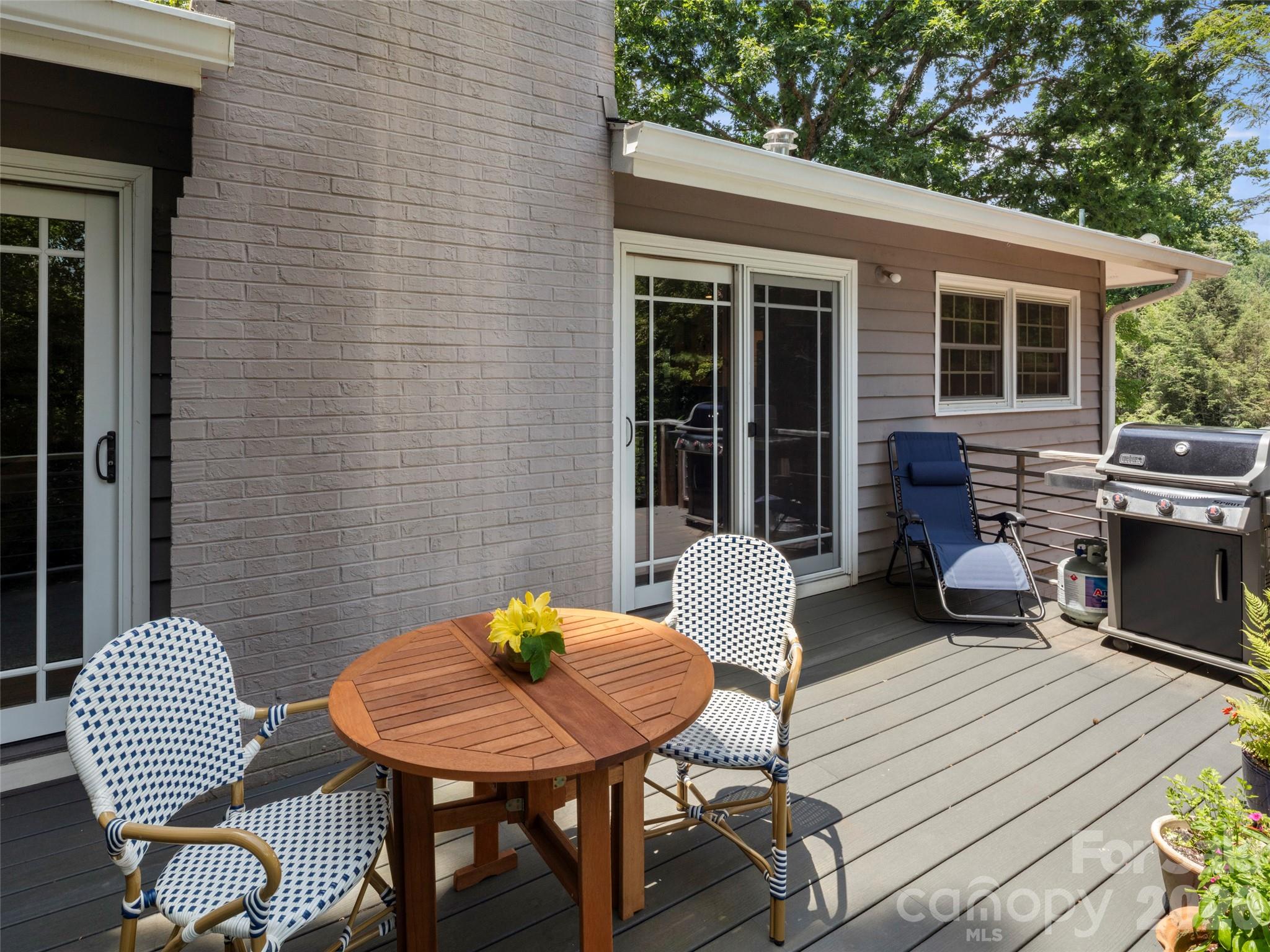 528 N Griffing Boulevard Property Photo 25