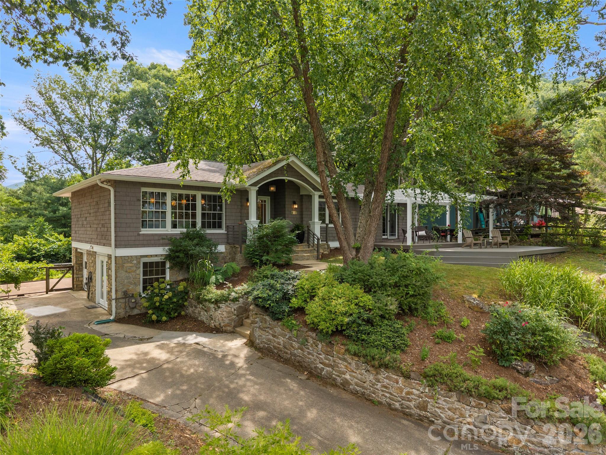 528 N Griffing Boulevard Property Photo 44