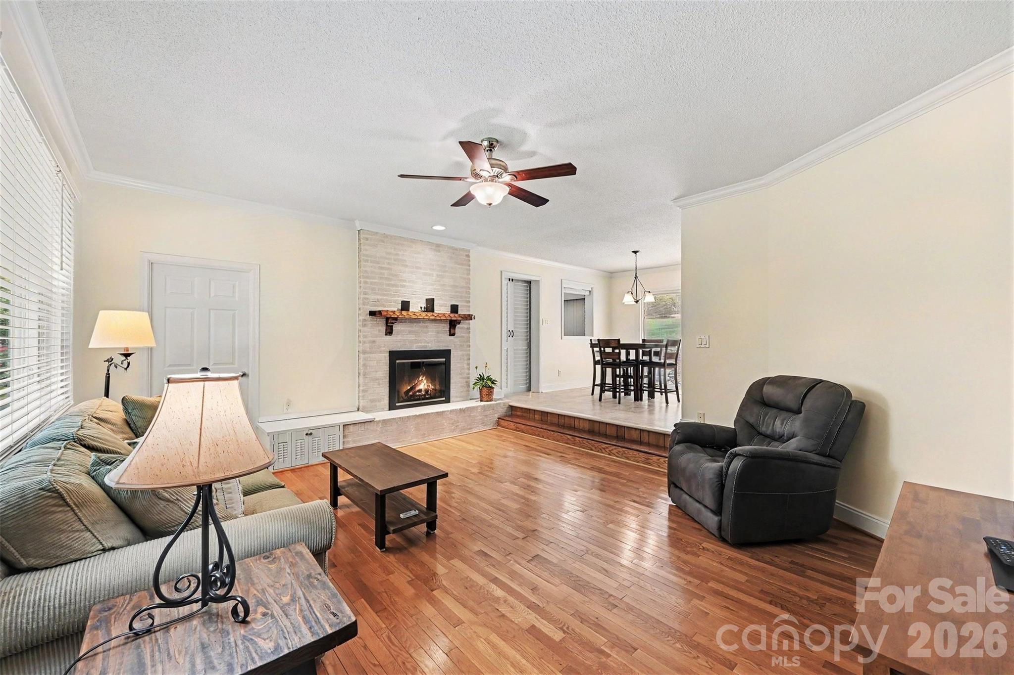 9050 Miriam Drive Property Photo 9