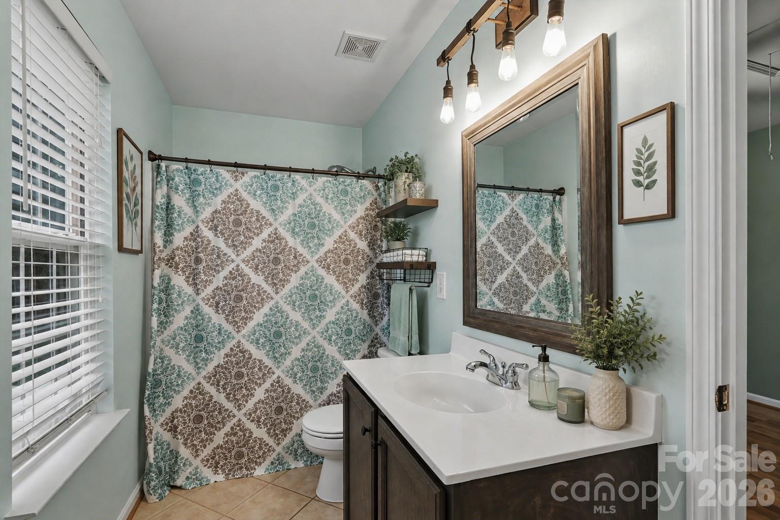 6337 Lily Pad Court Property Photo 12