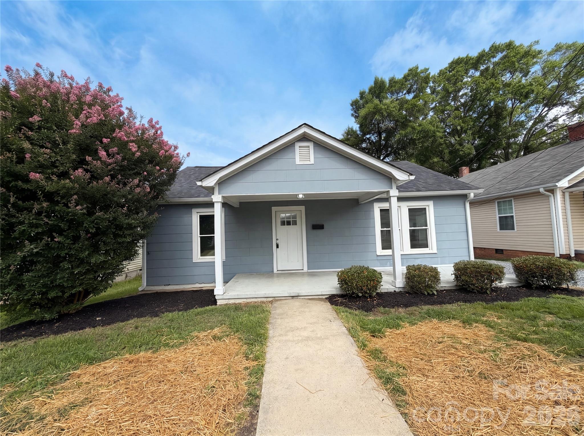 519 N Rose Avenue Property Photo 1