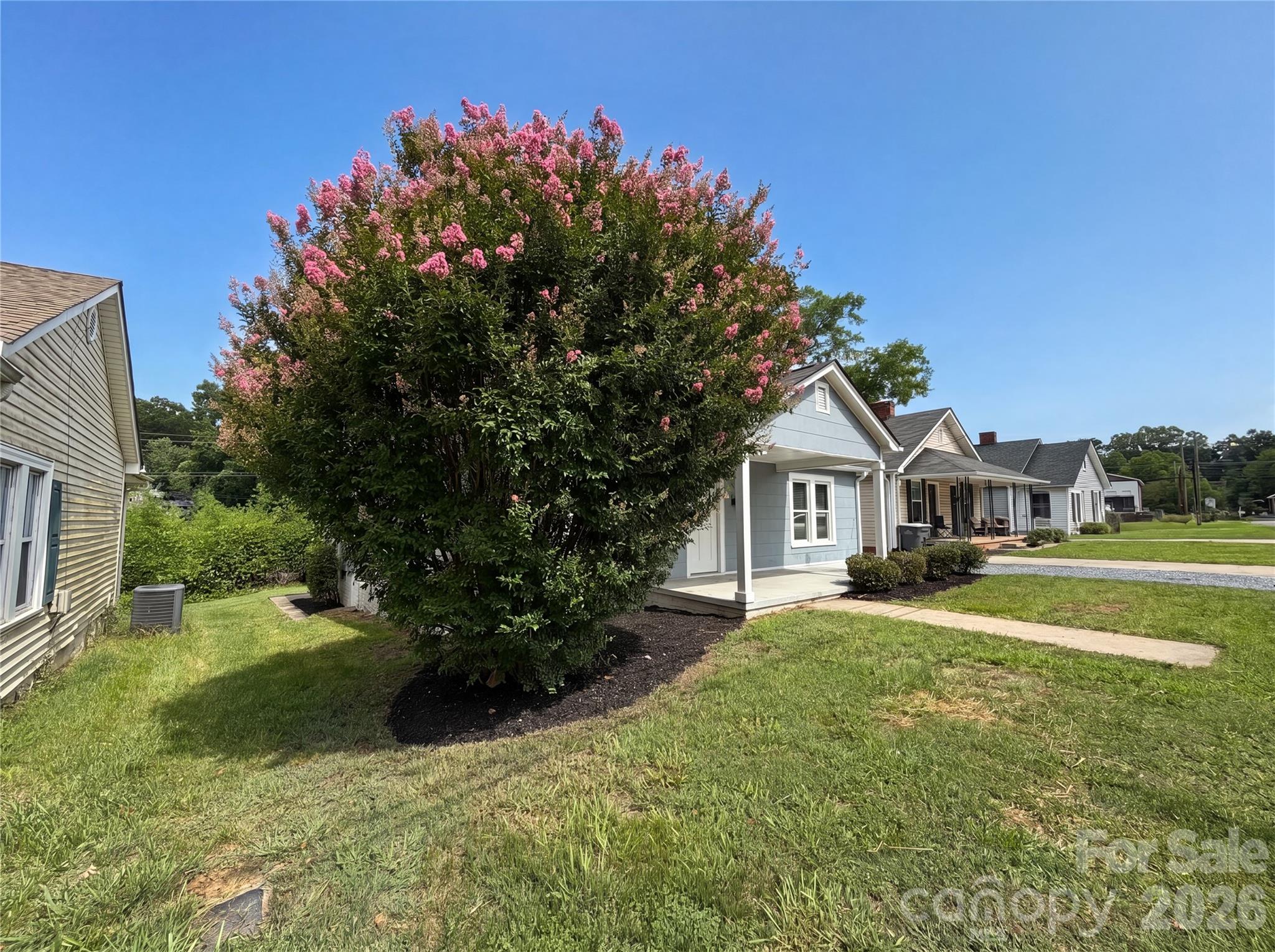 519 N Rose Avenue Property Photo 15