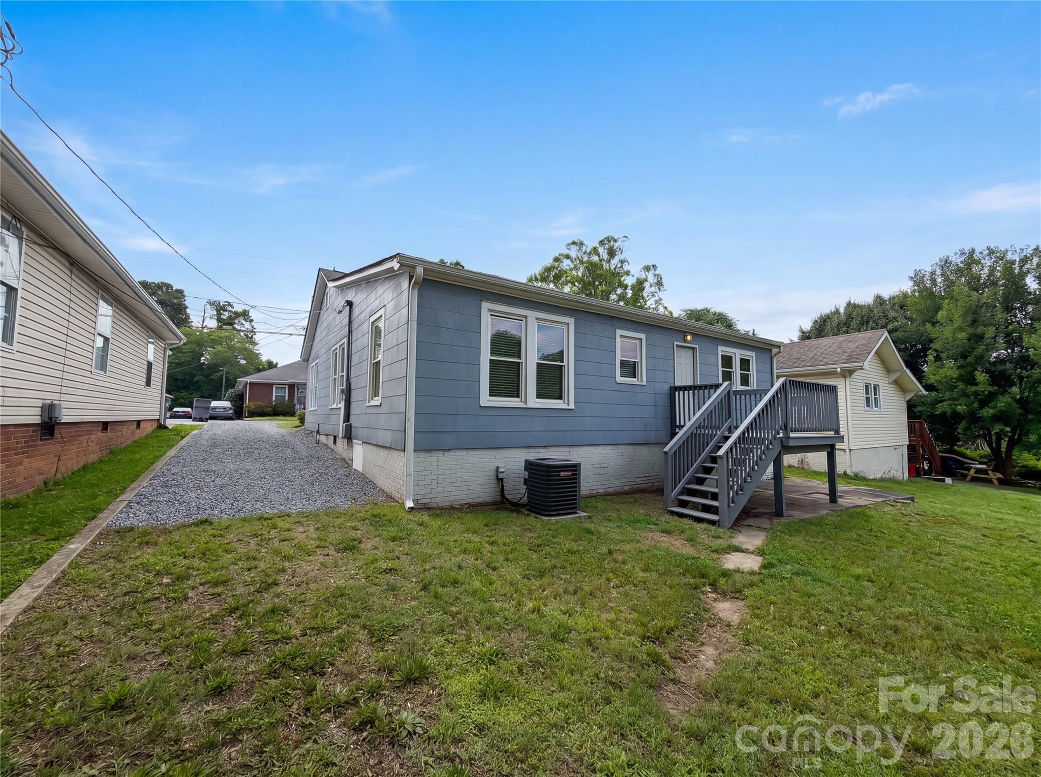 519 N Rose Avenue Property Photo 19
