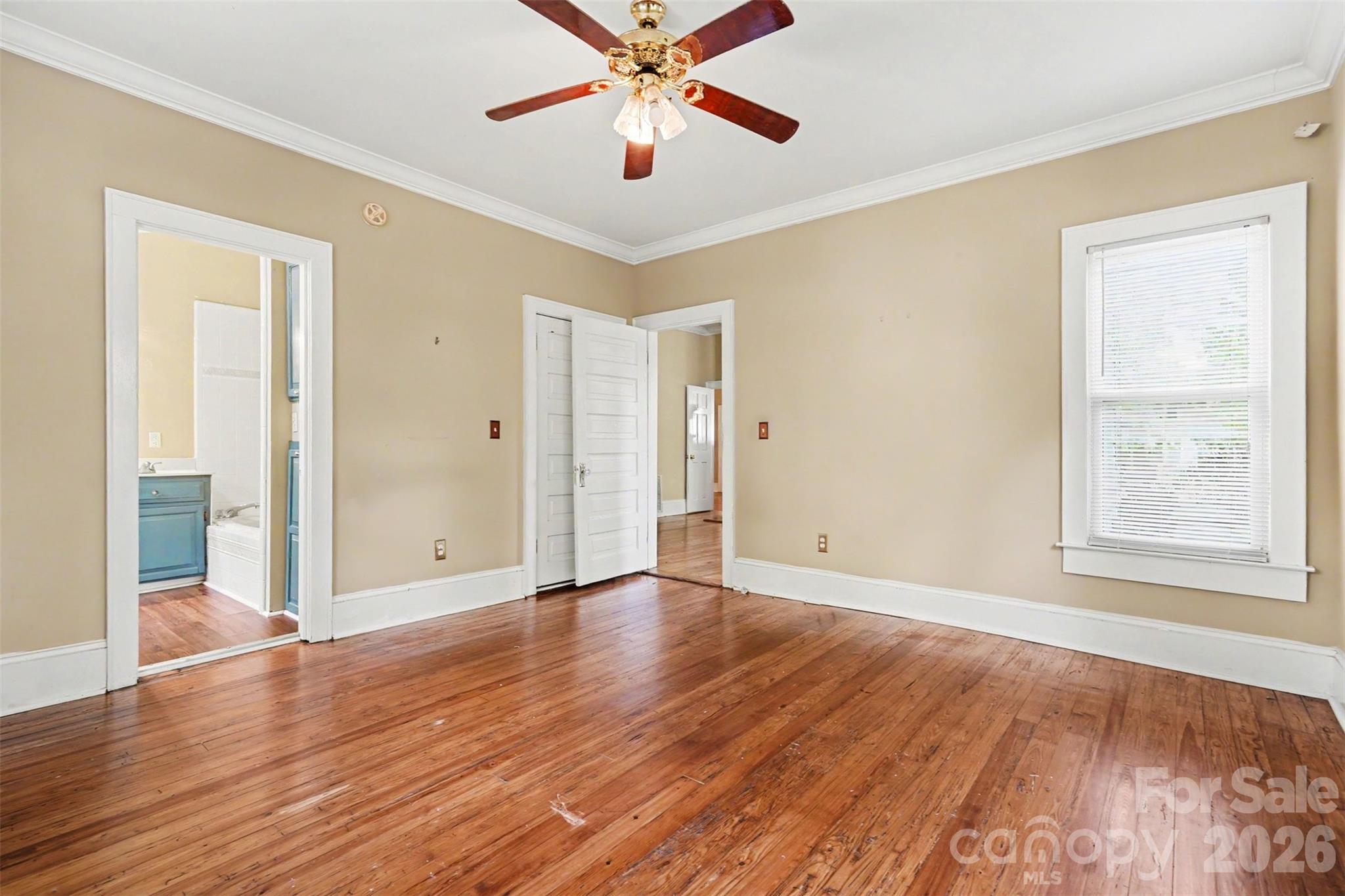313 Gold Street Property Photo 8
