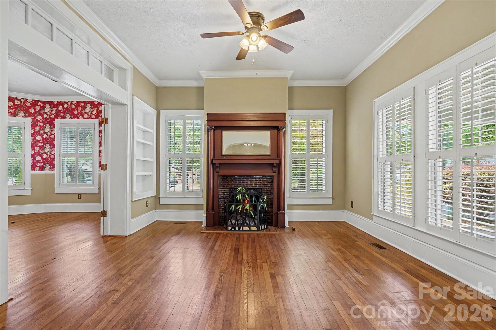 313 Gold Street Property Photo 10