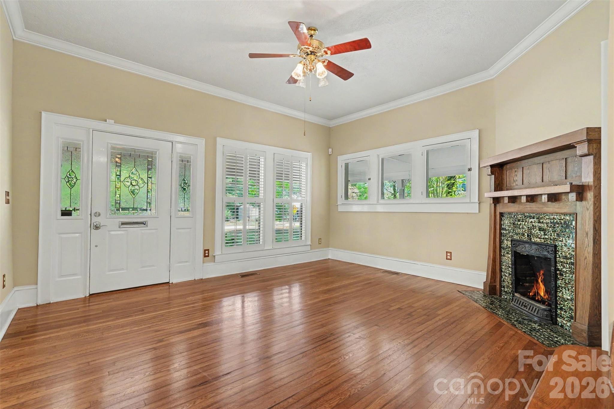 313 Gold Street Property Photo 14