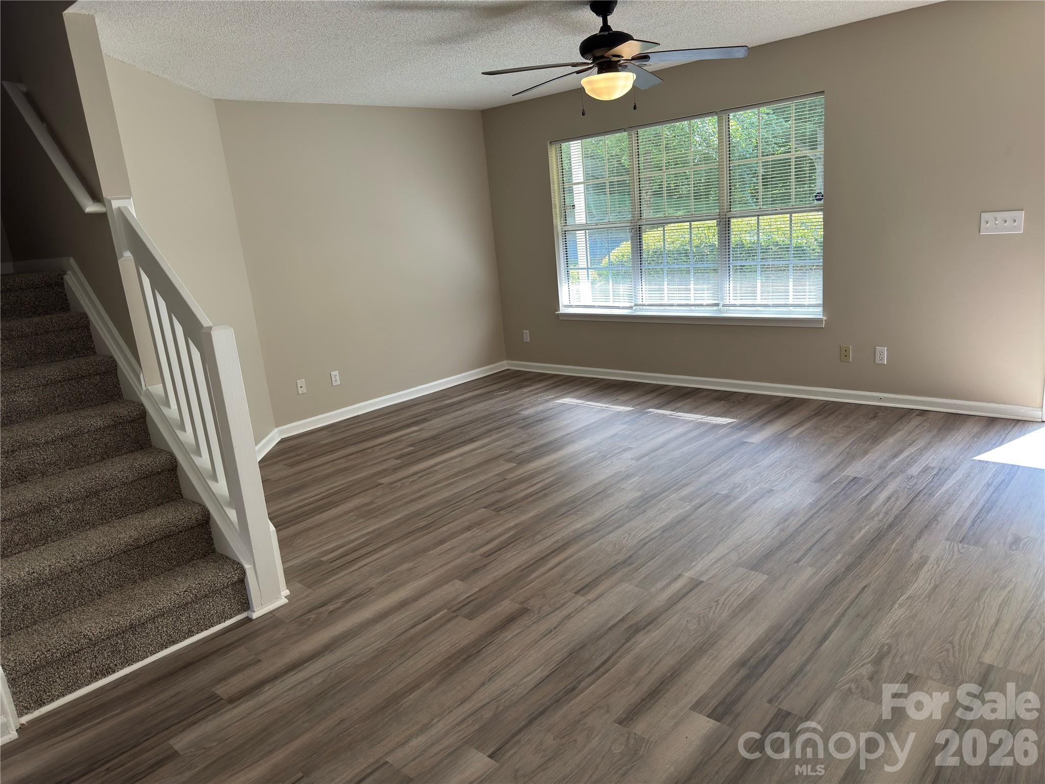 3103 Summercroft Lane Property Photo 6