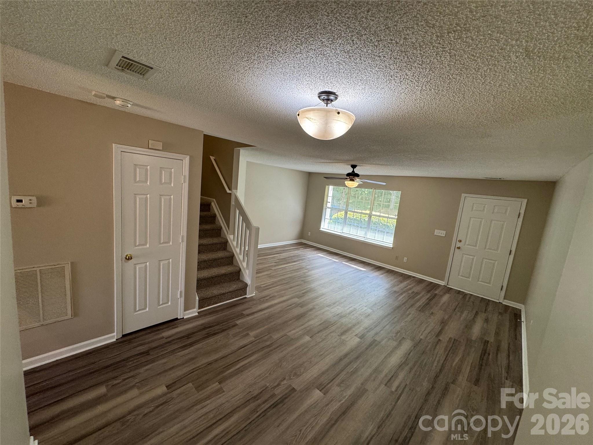 3103 Summercroft Lane Property Photo 7