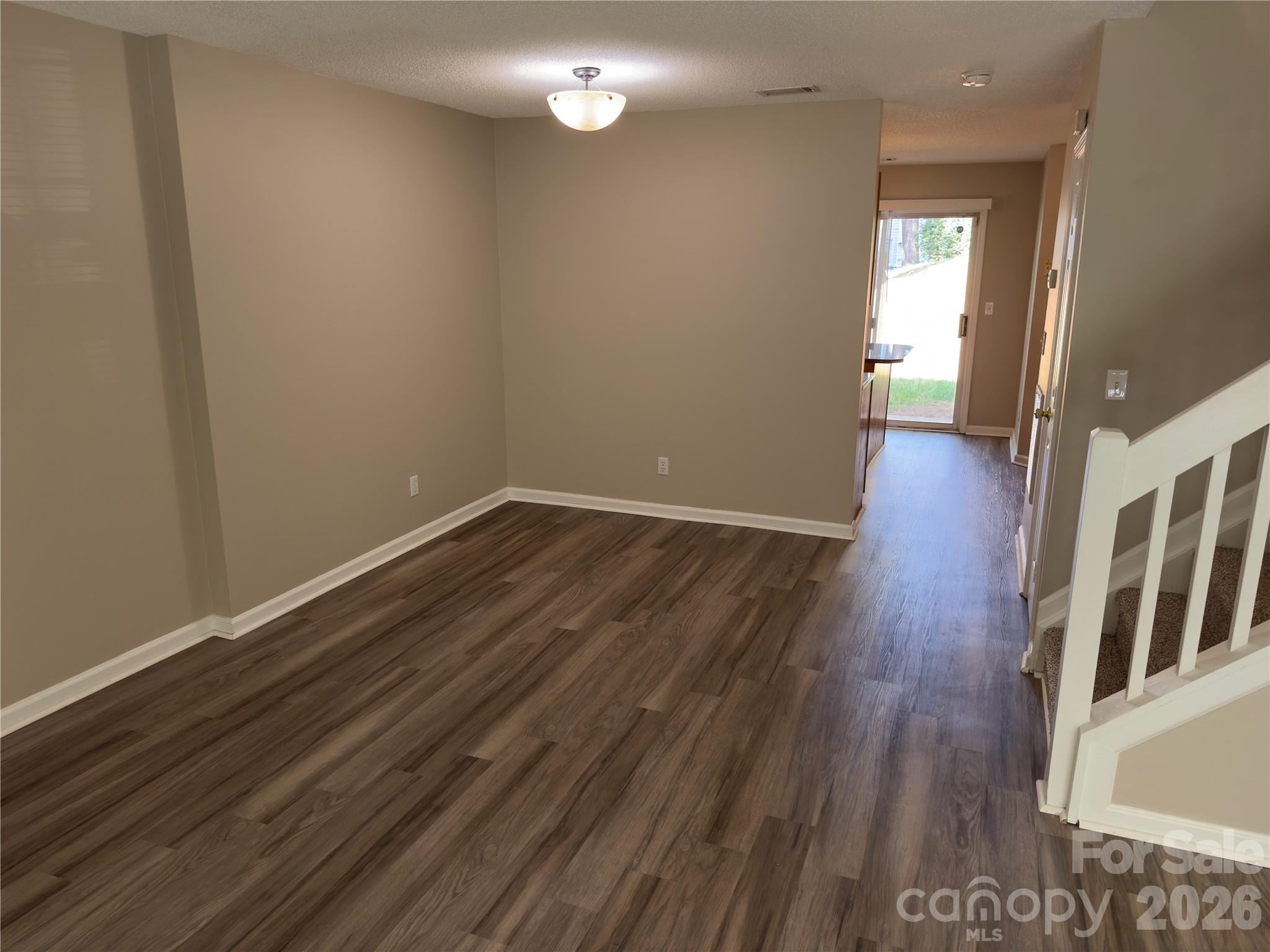 3103 Summercroft Lane Property Photo 10
