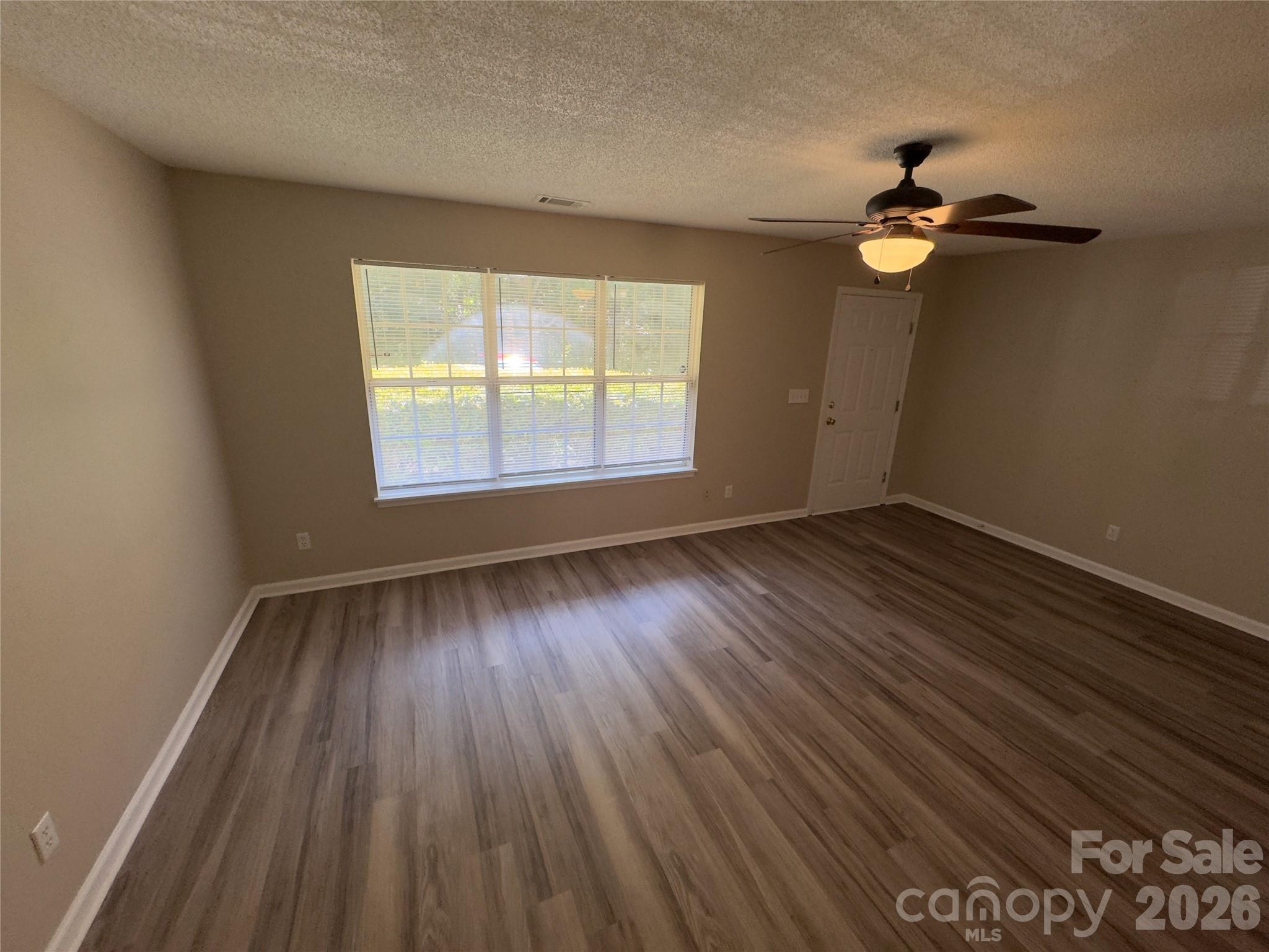 3103 Summercroft Lane Property Photo 11