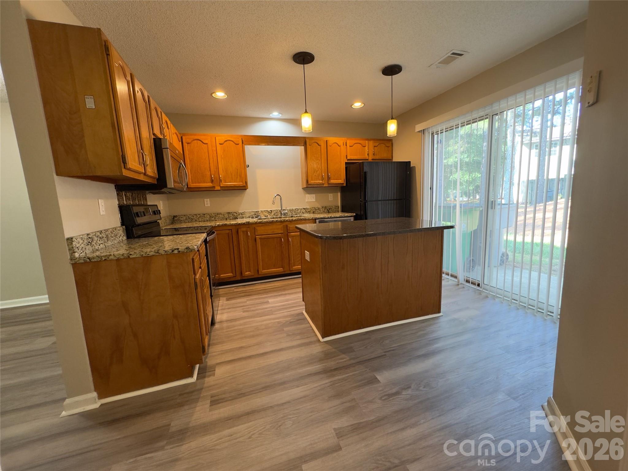 3103 Summercroft Lane Property Photo 15